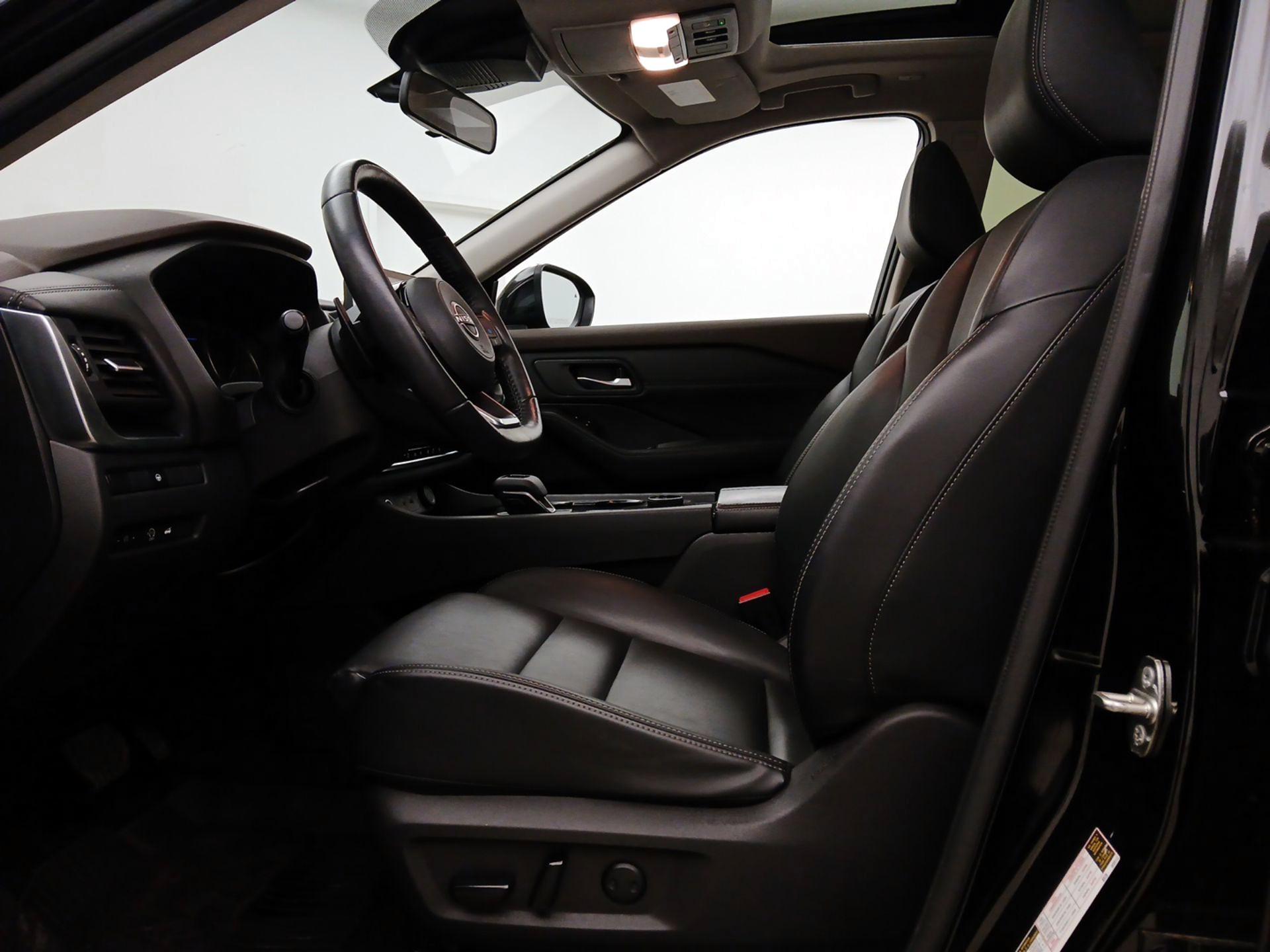 Thumbnail: 2023 Nissan Rogue - 11