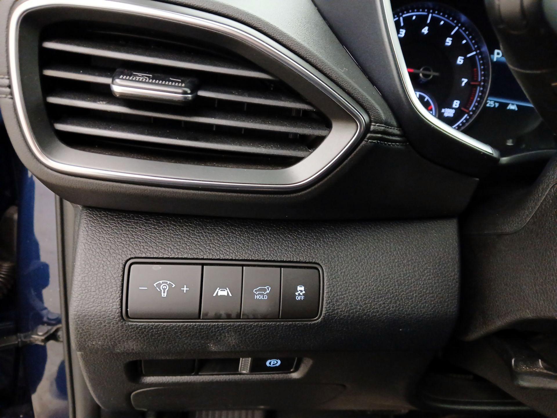 Thumbnail: 2023 Hyundai Santa Fe - 13