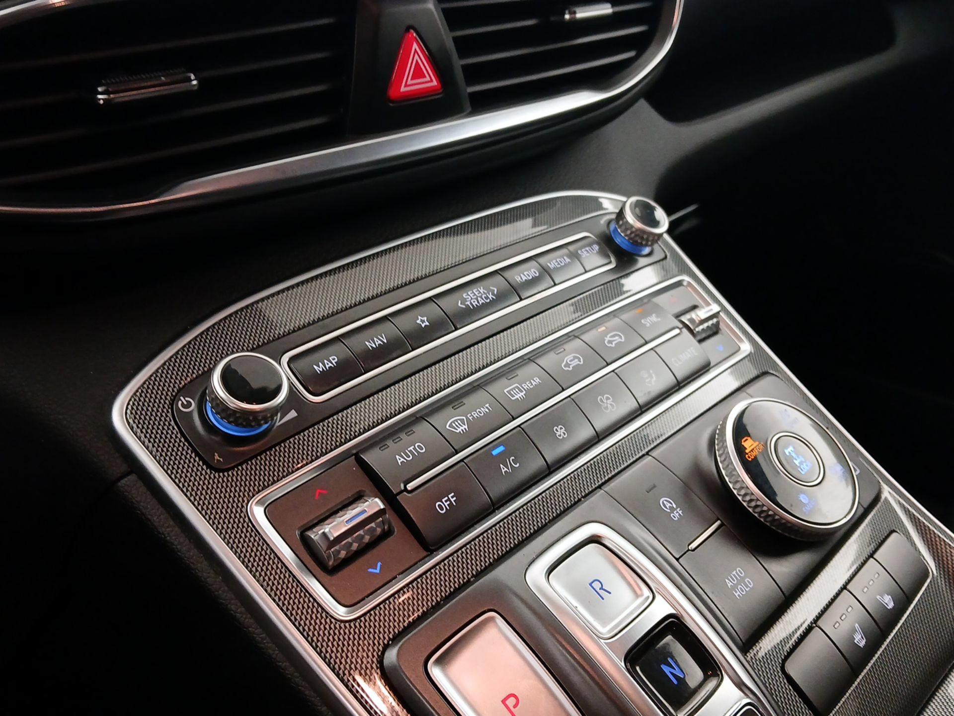 Thumbnail: 2023 Hyundai Santa Fe - 17