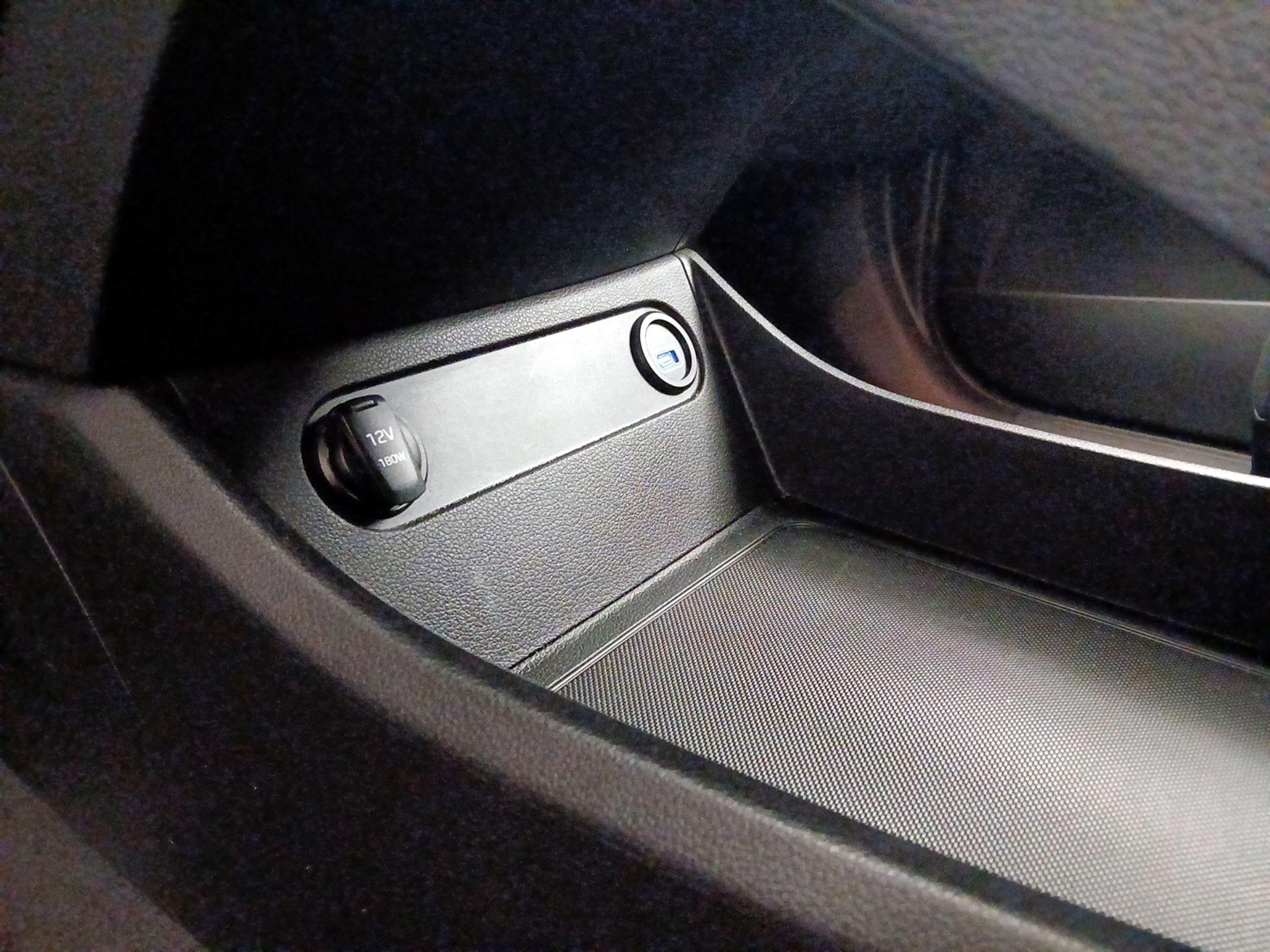 Thumbnail: 2023 Hyundai Santa Fe - 19