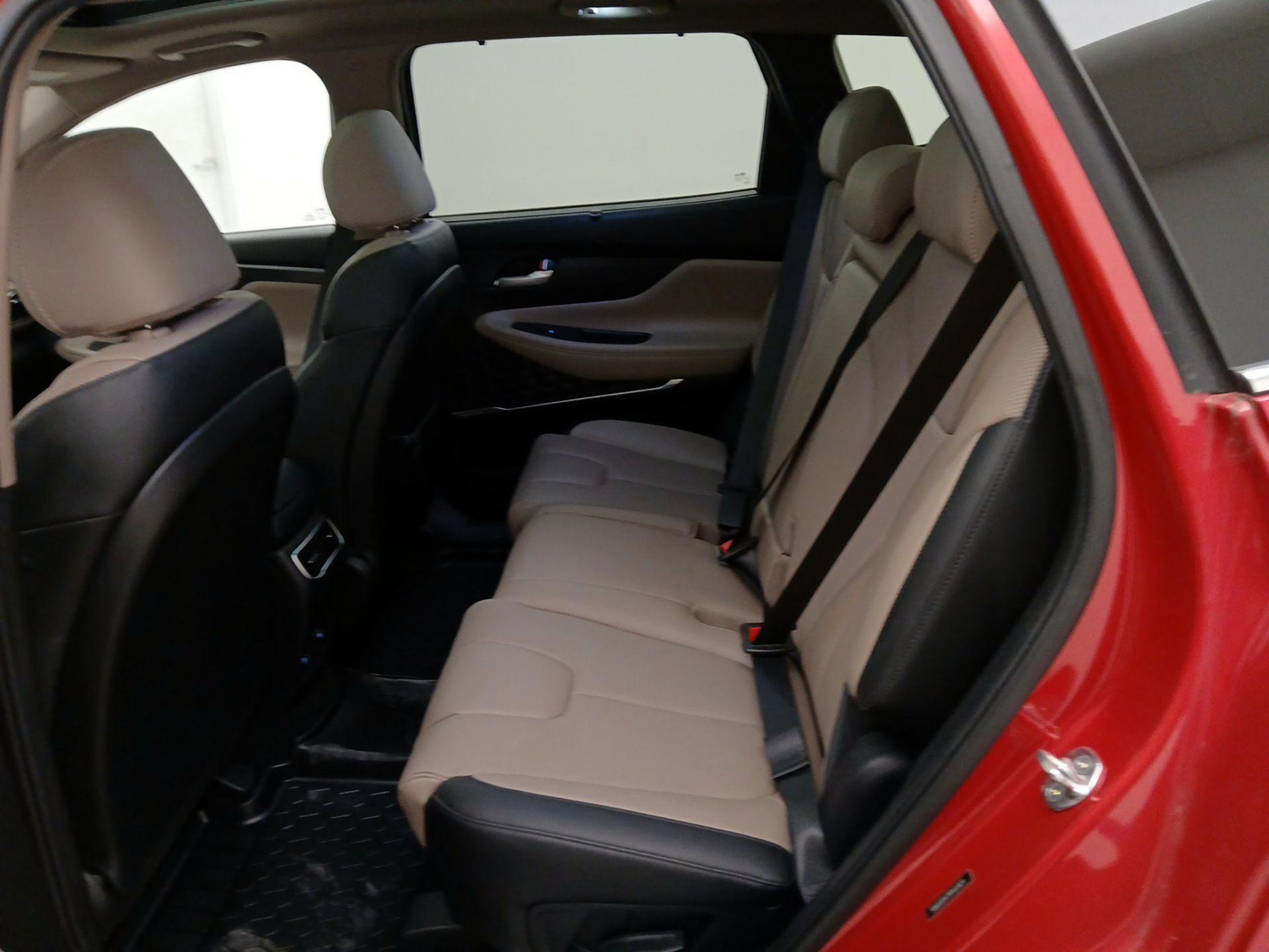 Thumbnail: 2023 Hyundai Santa Fe - 20