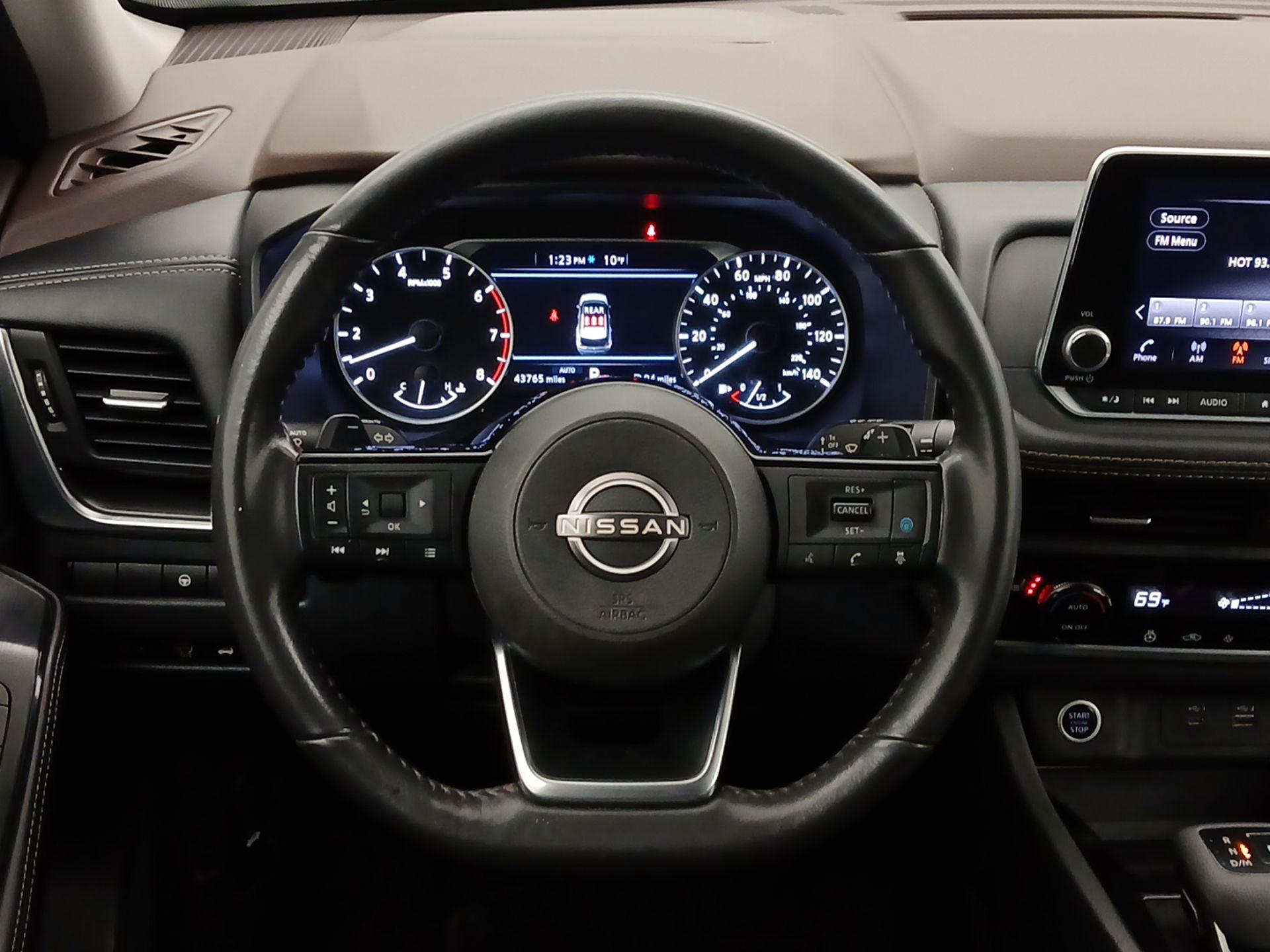 Thumbnail: 2023 Nissan Rogue - 10