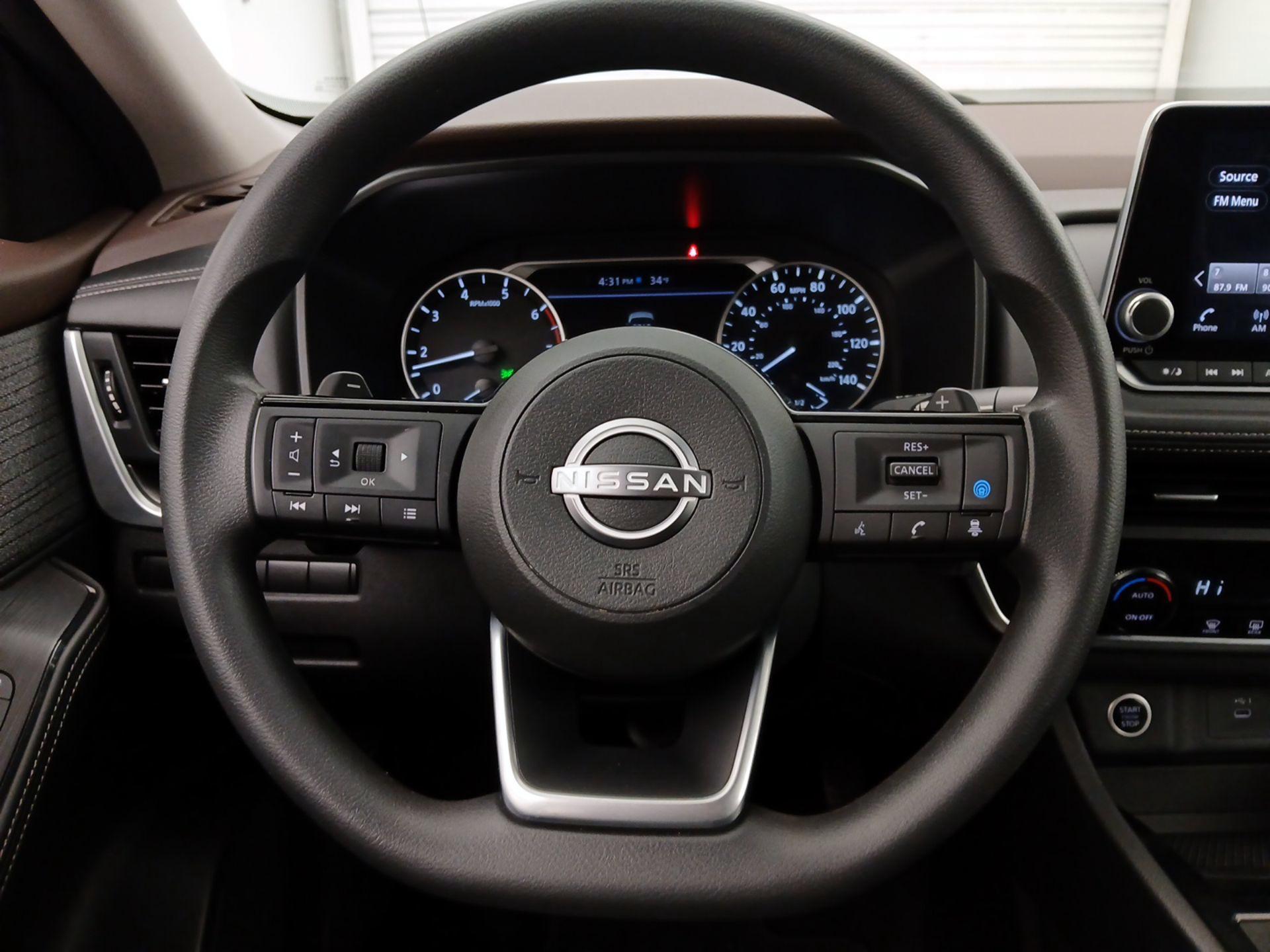 Thumbnail: 2023 Nissan Rogue - 10