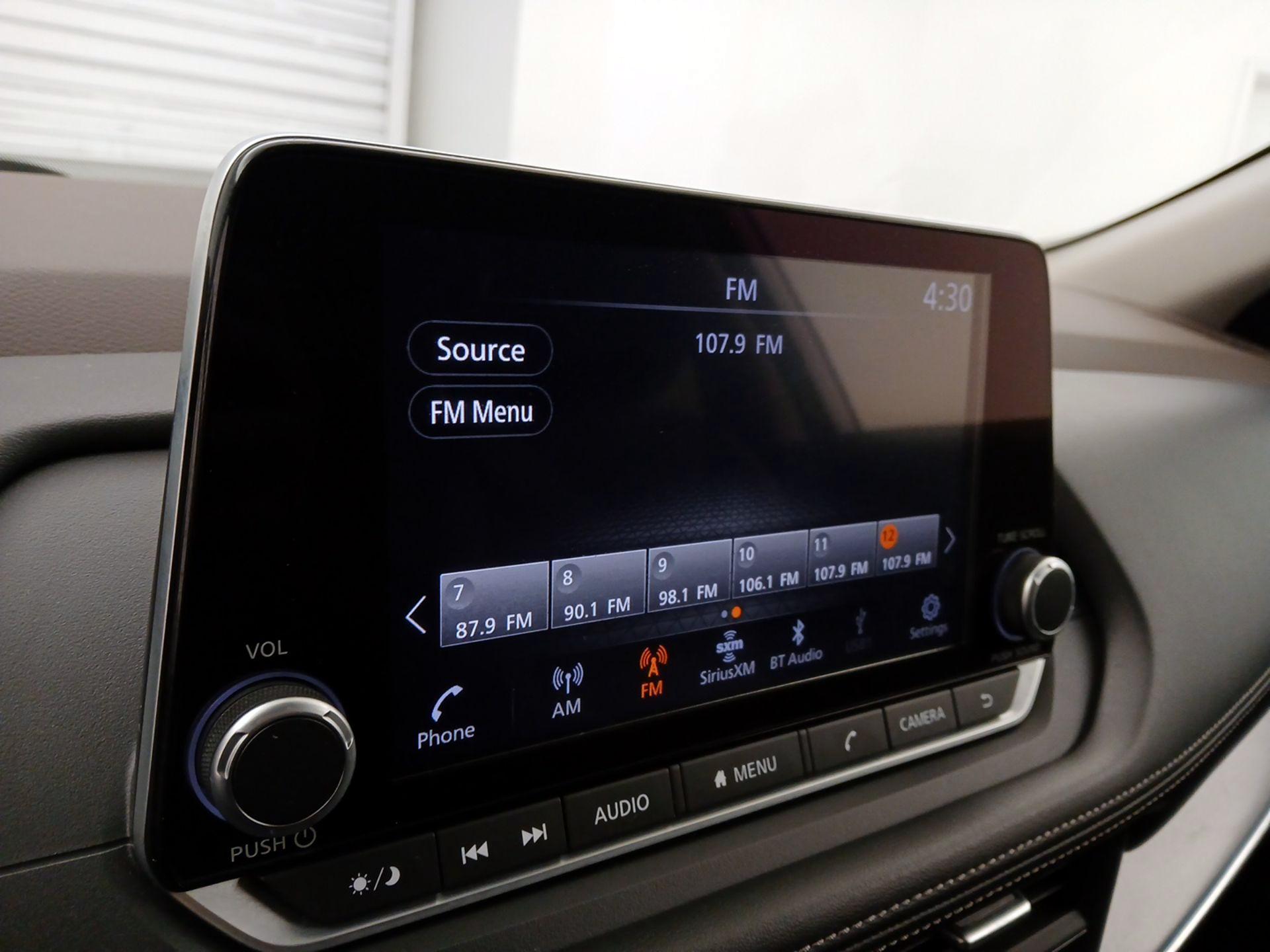 Thumbnail: 2023 Nissan Rogue - 15