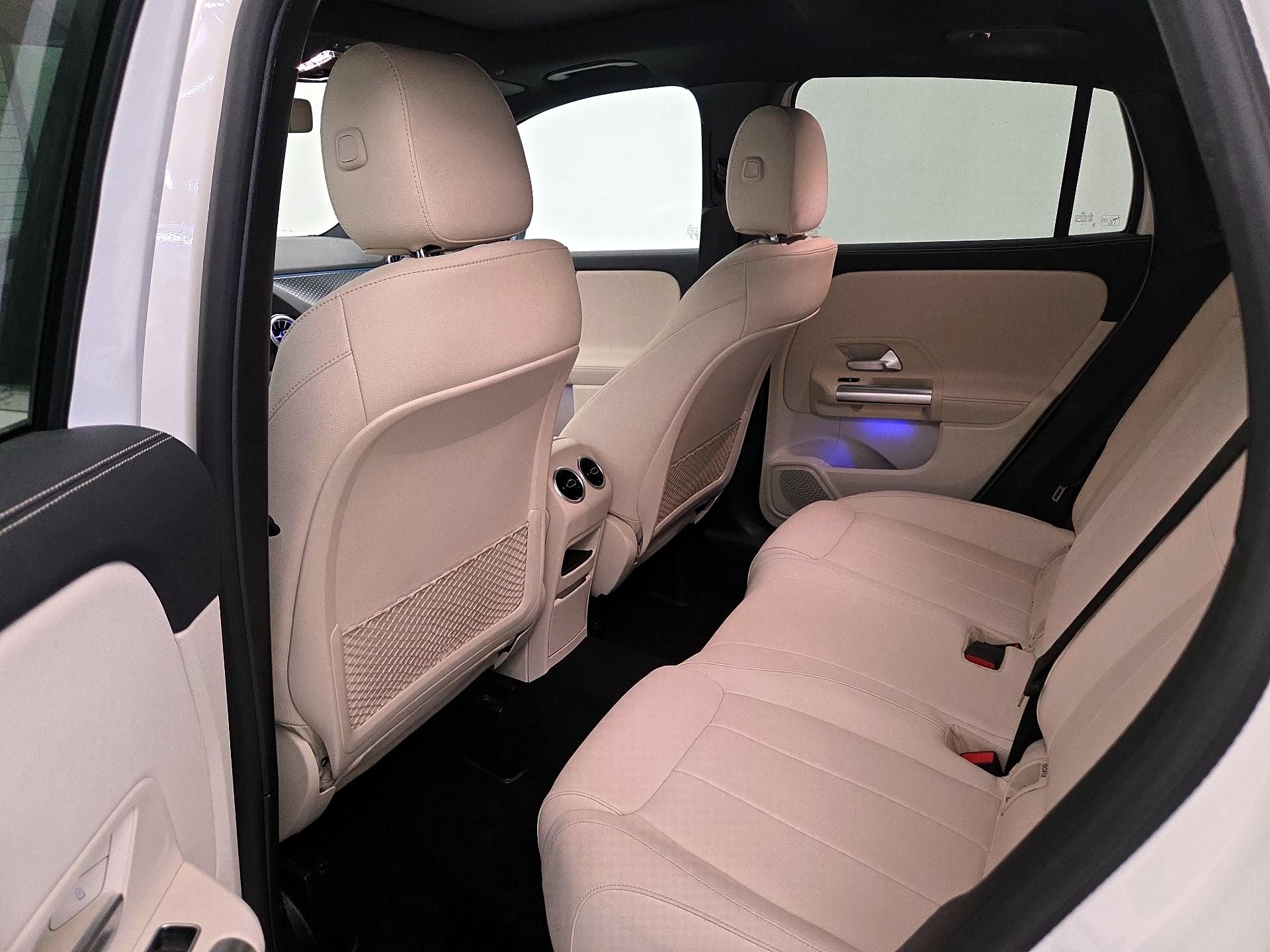 Thumbnail: 2025 Mercedes-Benz GLA - 16