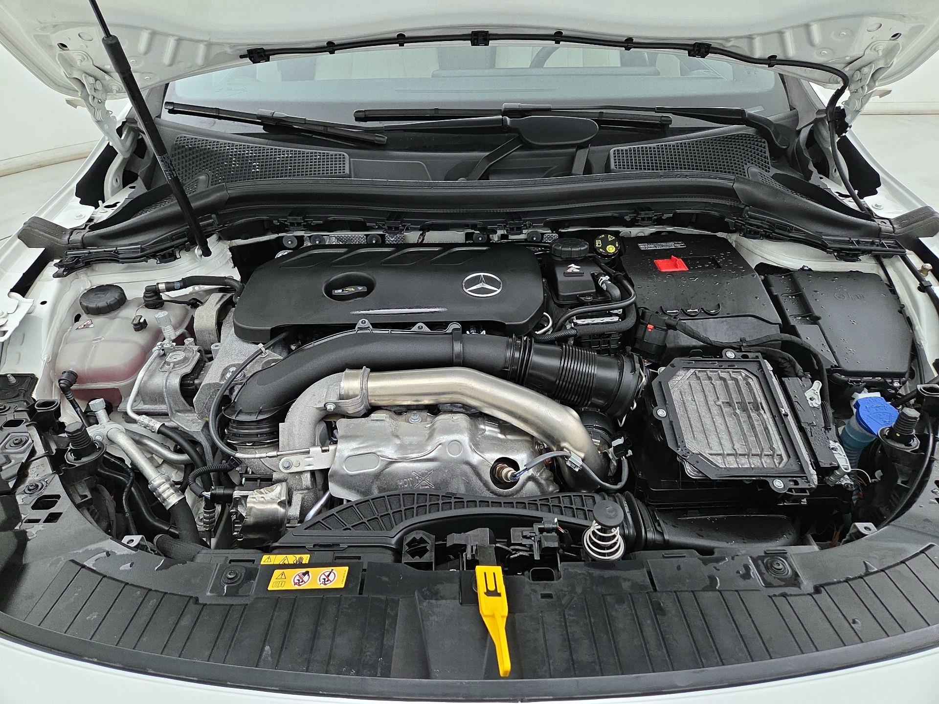 Thumbnail: 2025 Mercedes-Benz GLA - 18