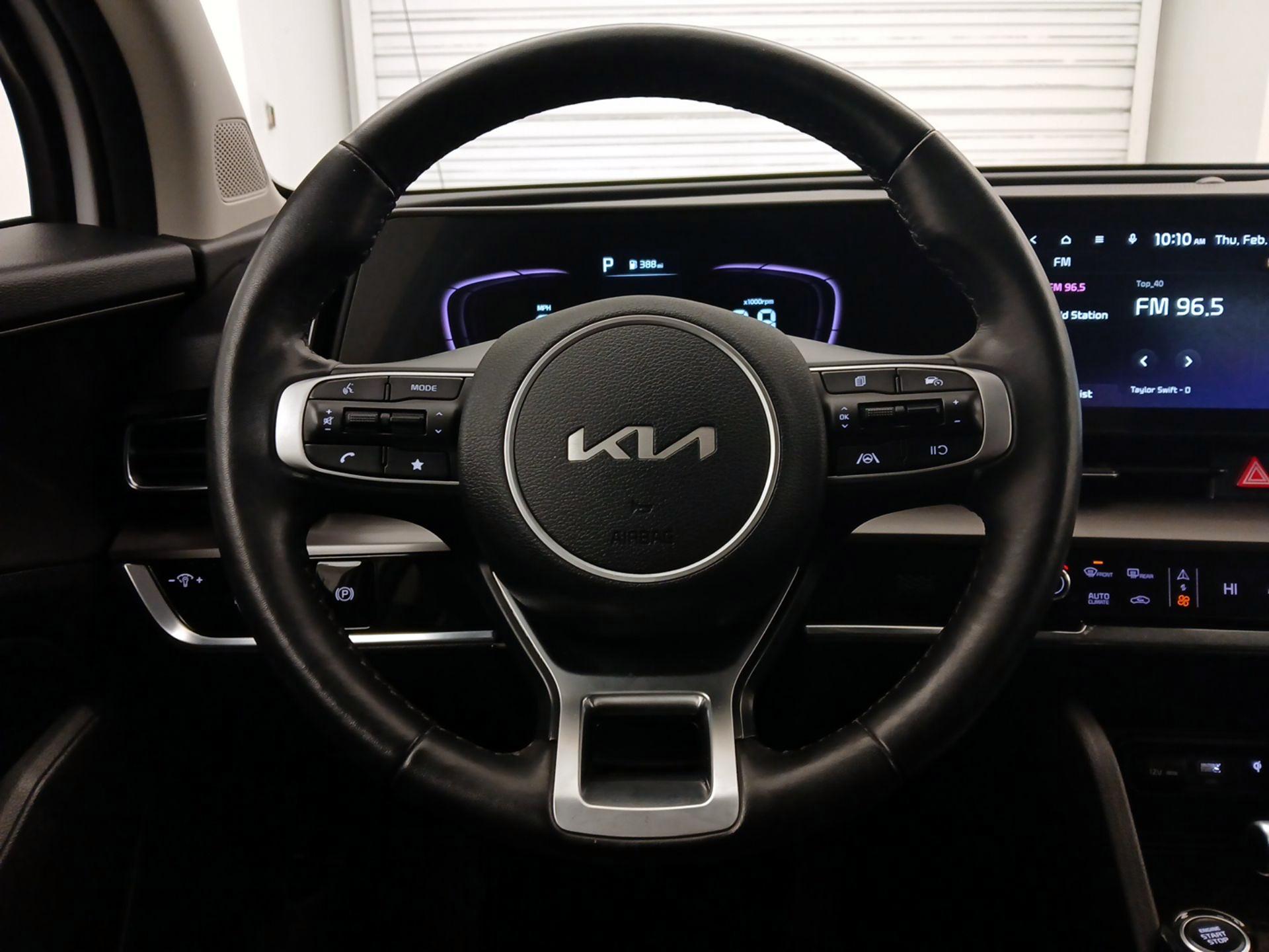 Thumbnail: 2023 Kia Sportage - 10