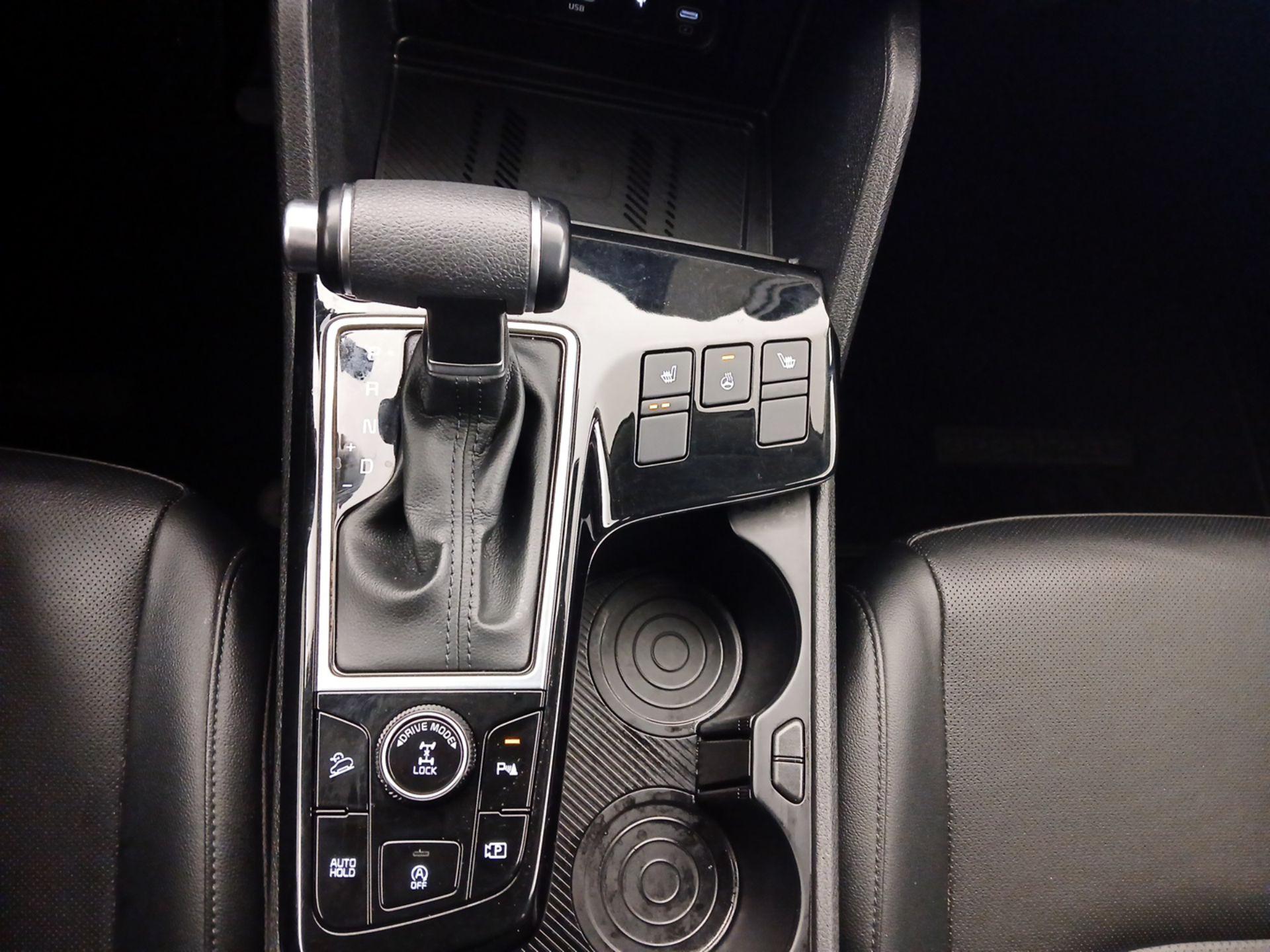 Thumbnail: 2023 Kia Sportage - 18