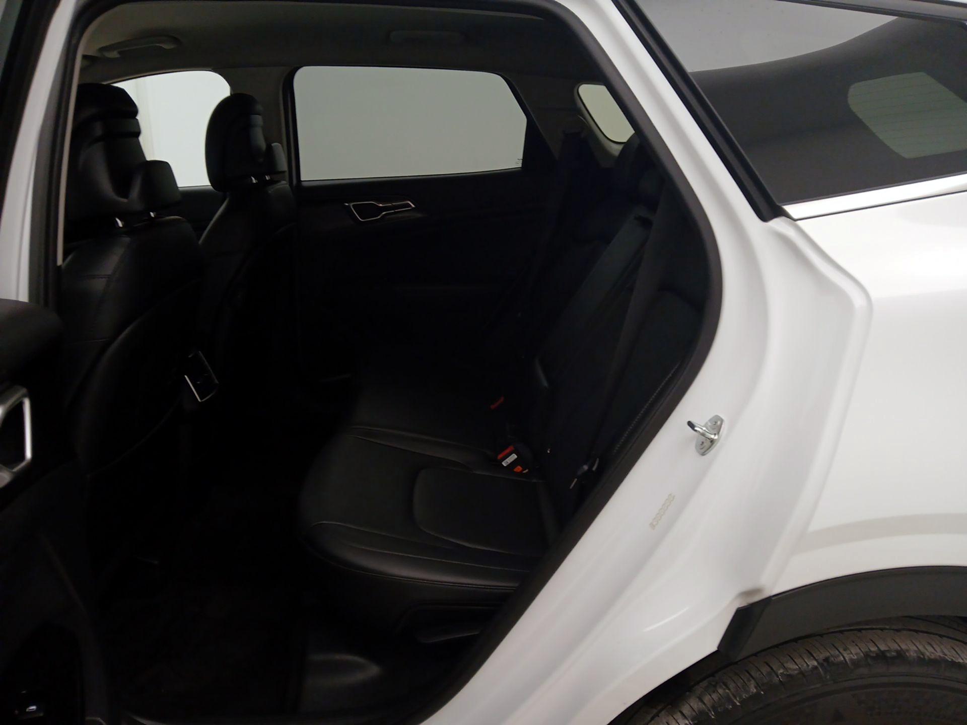 Thumbnail: 2023 Kia Sportage - 20