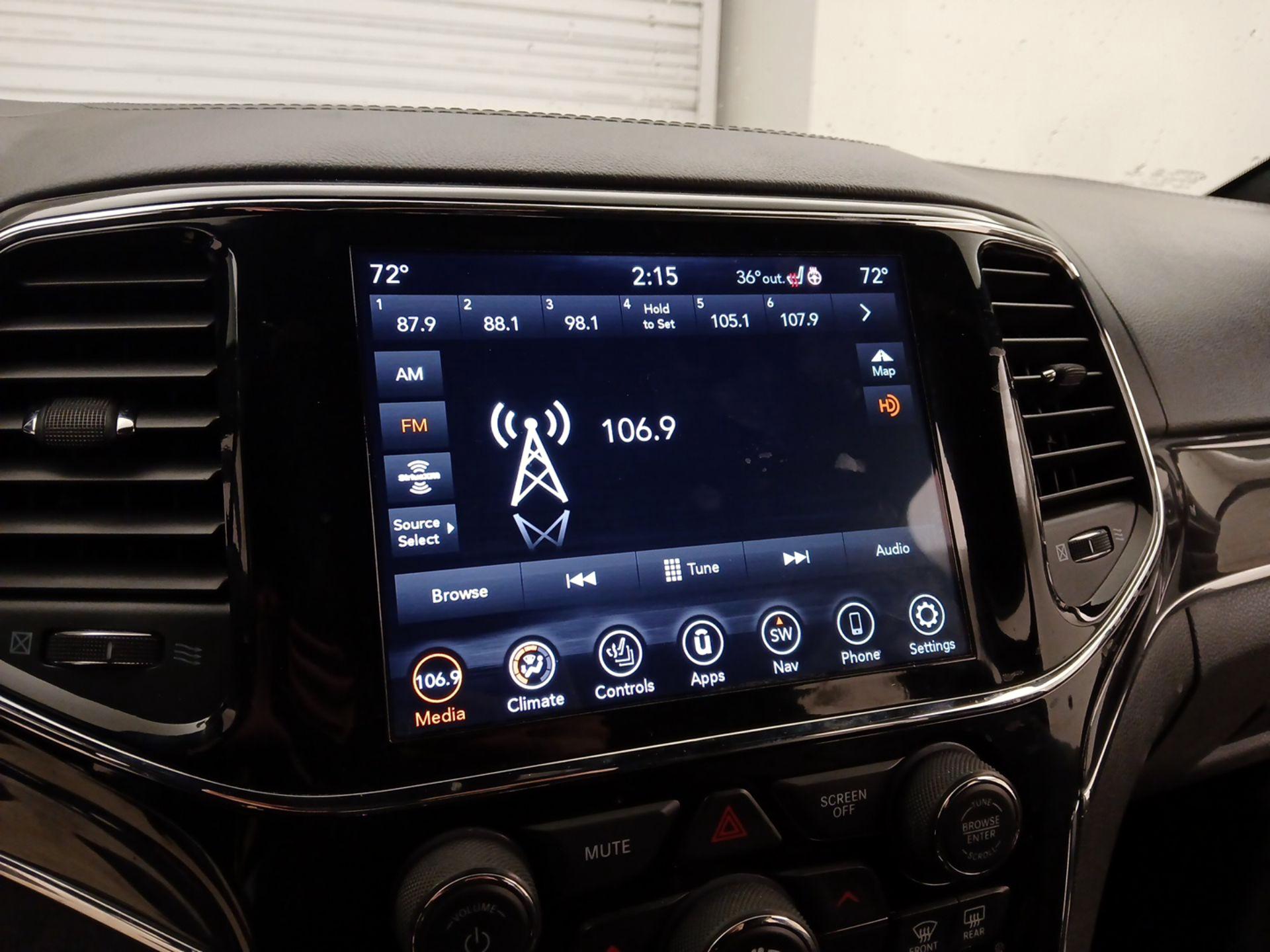 Thumbnail: 2020 Jeep Grand Cherokee - 16