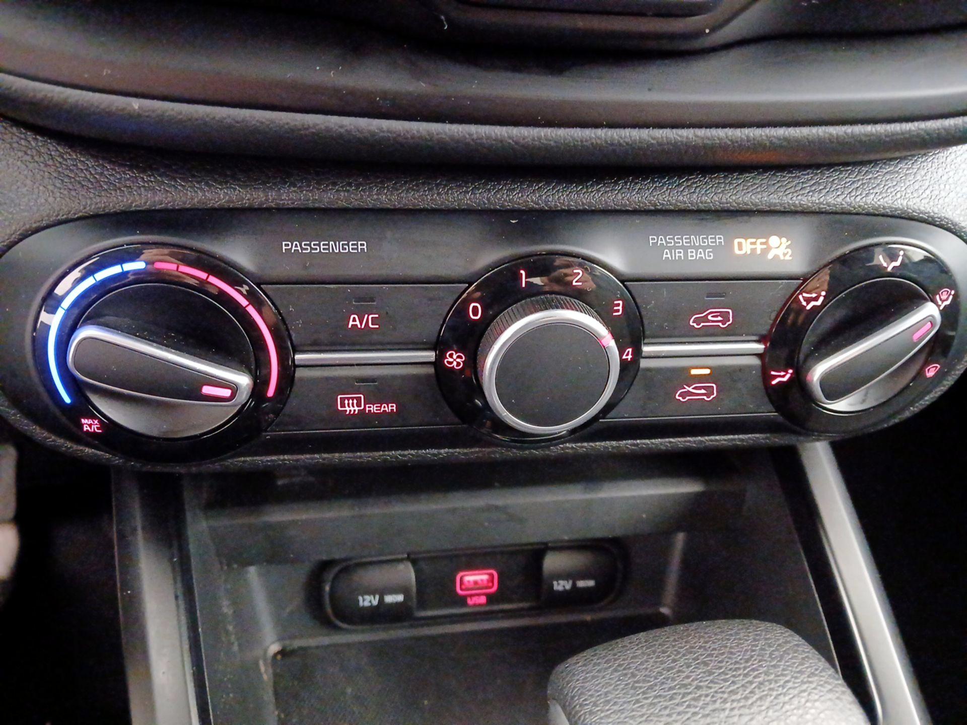 Thumbnail: 2021 Kia Soul - 16