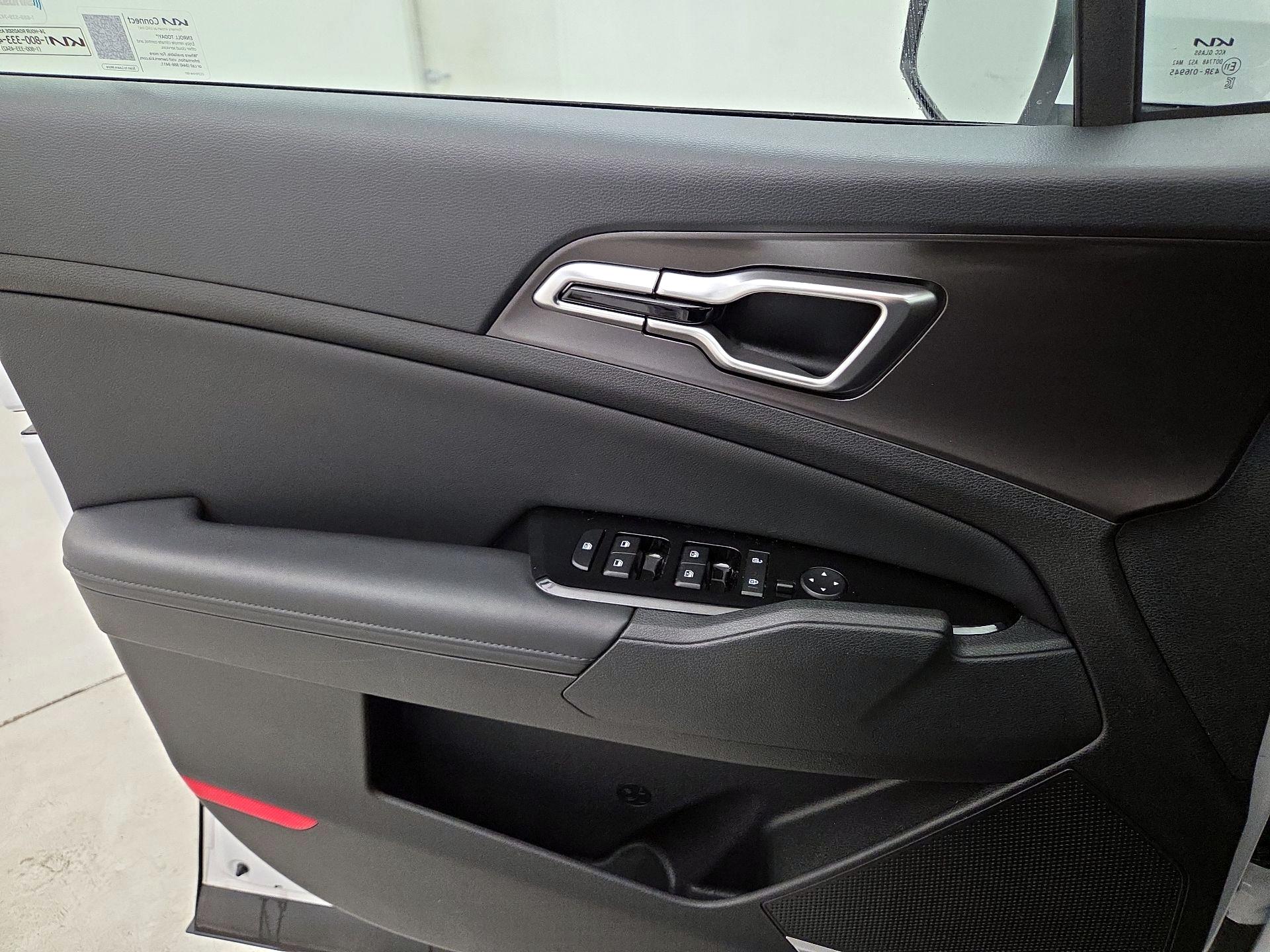 Thumbnail: 2023 Kia Sportage - 12