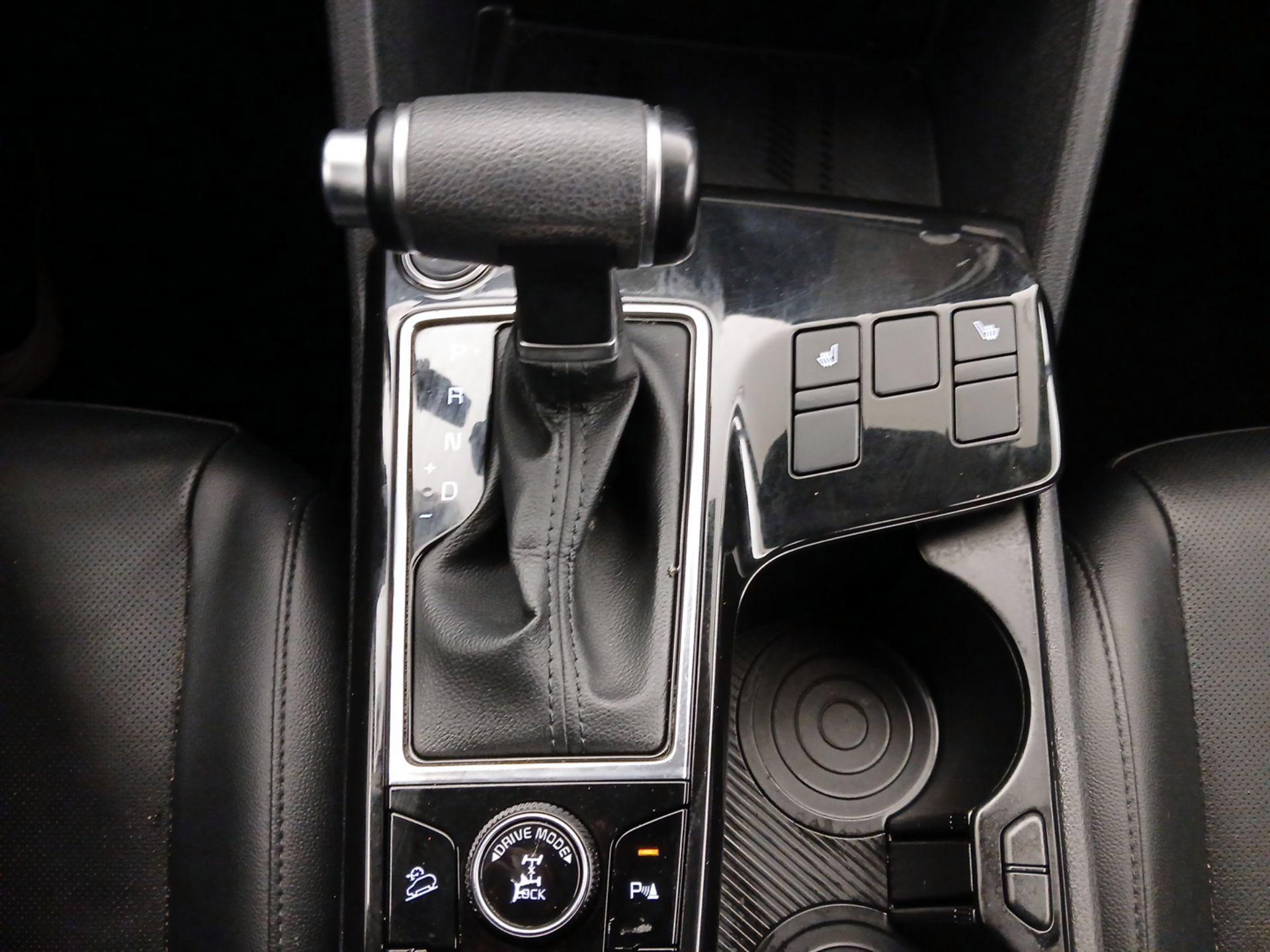 Thumbnail: 2023 Kia Sportage - 18