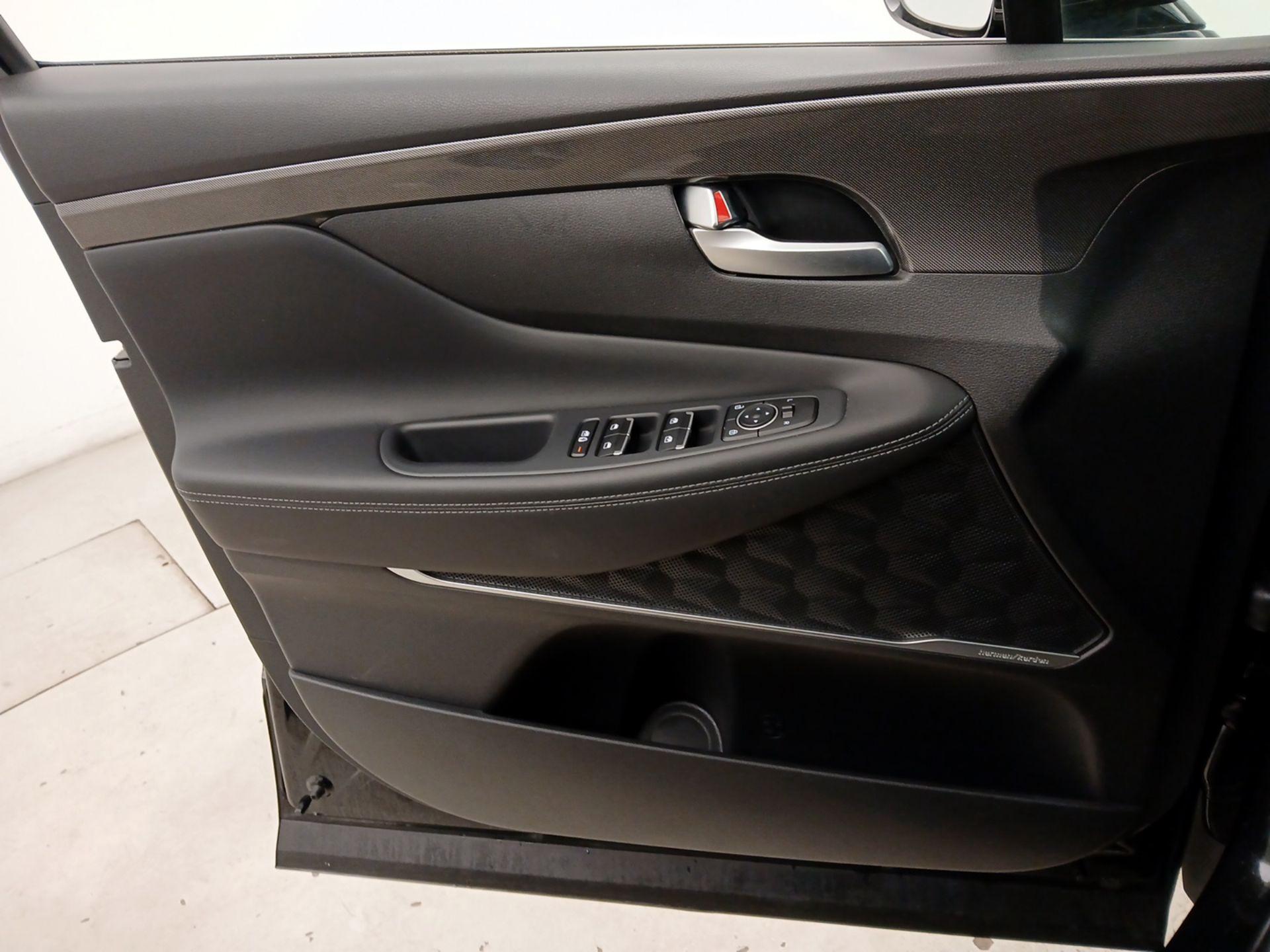 Thumbnail: 2023 Hyundai Santa Fe - 12