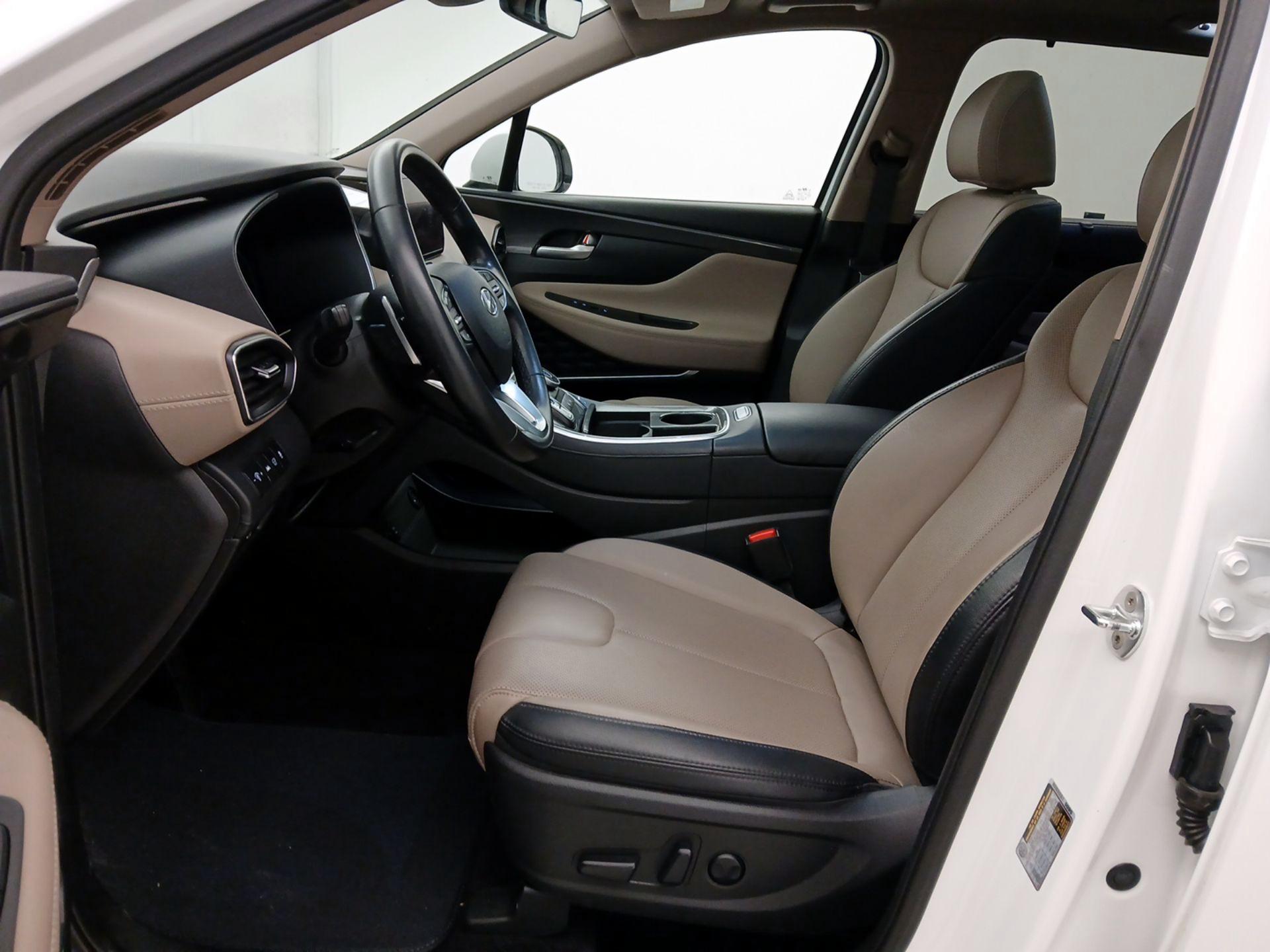 Thumbnail: 2023 Hyundai Santa Fe - 11