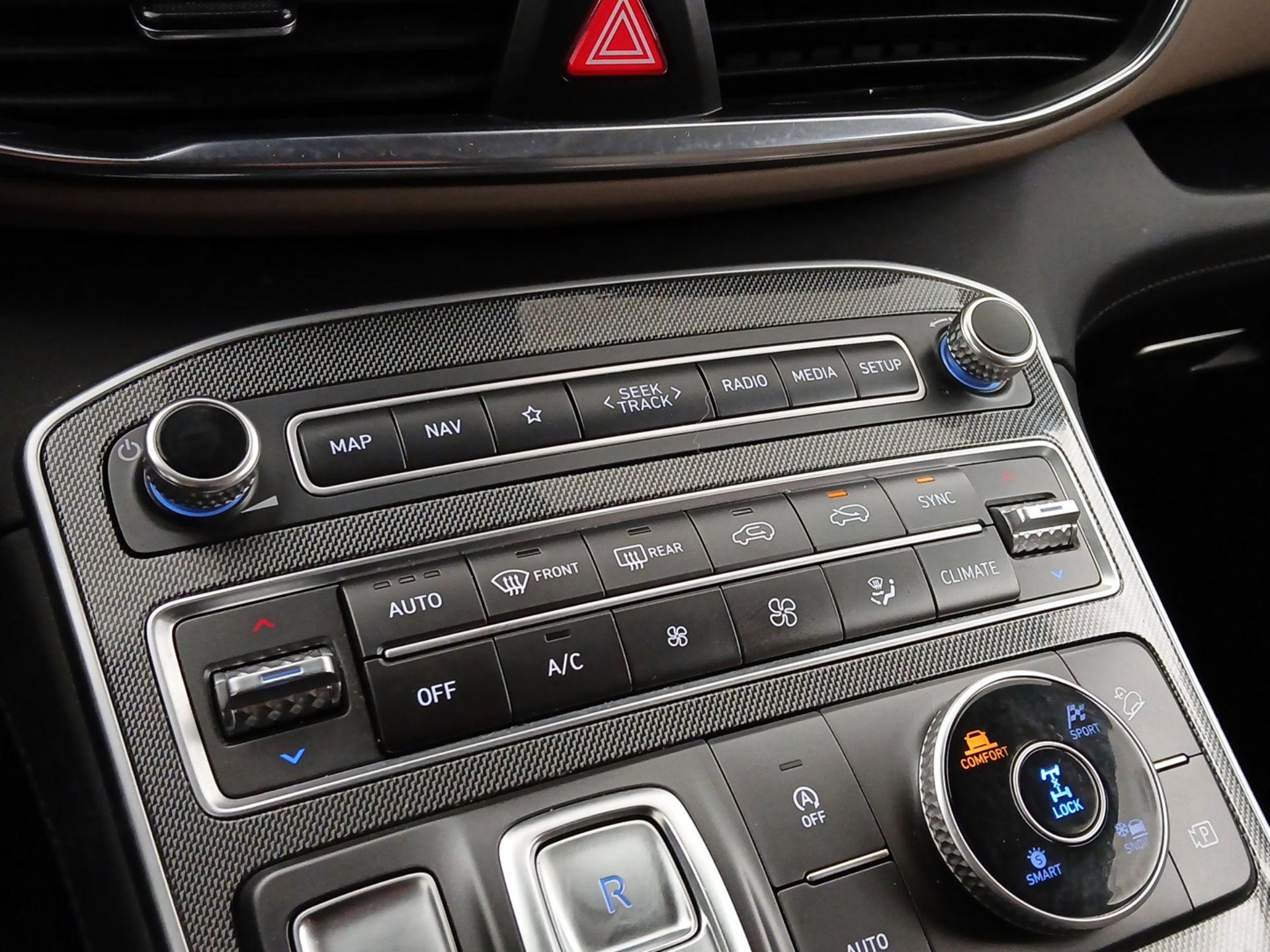 Thumbnail: 2023 Hyundai Santa Fe - 17