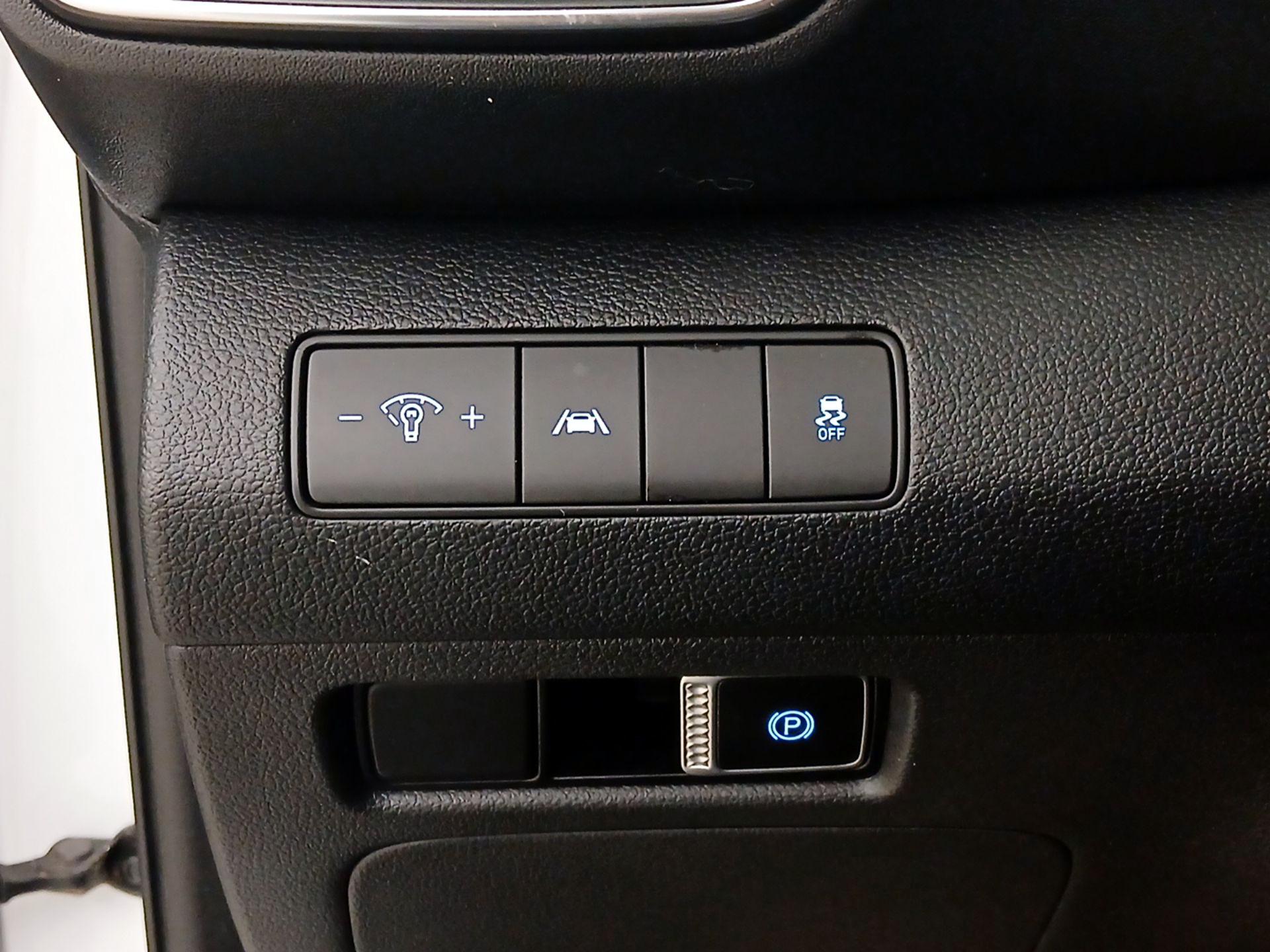 Thumbnail: 2021 Hyundai Santa Fe - 13