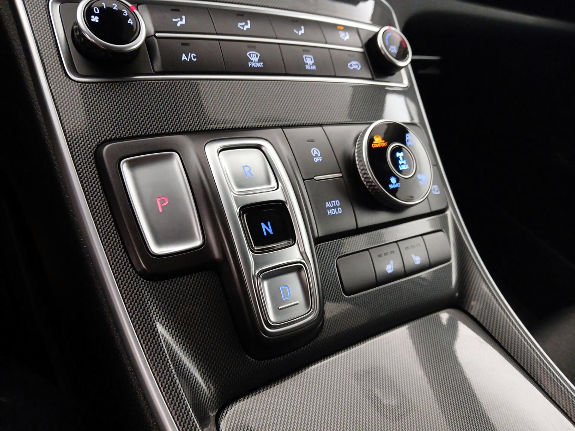 Thumbnail: 2021 Hyundai Santa Fe - 17