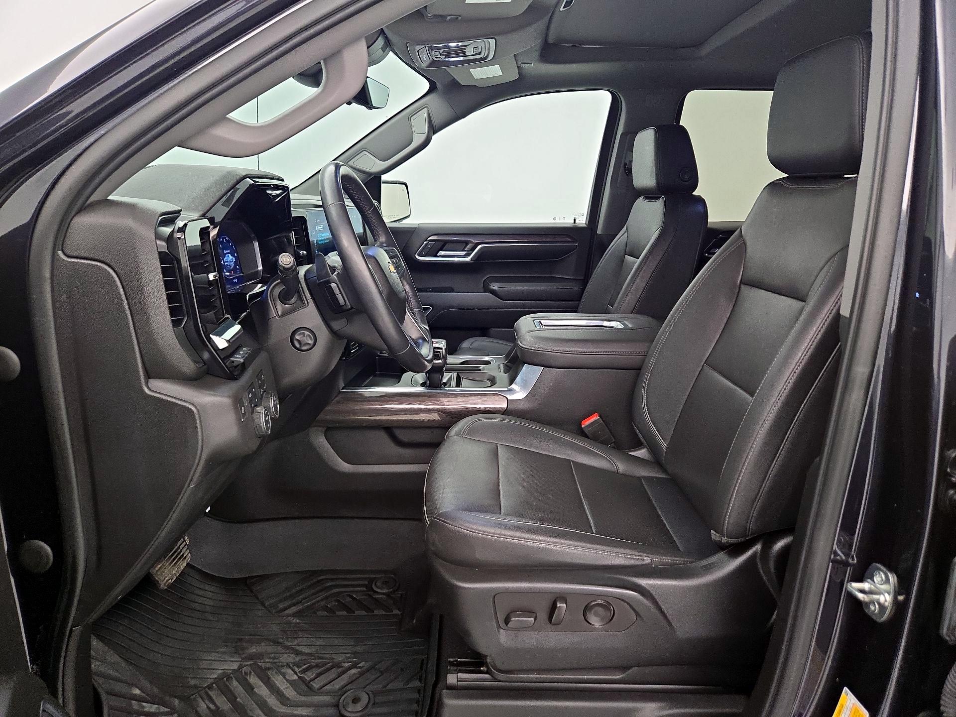 Thumbnail: 2022 Chevrolet Silverado 1500 - 11