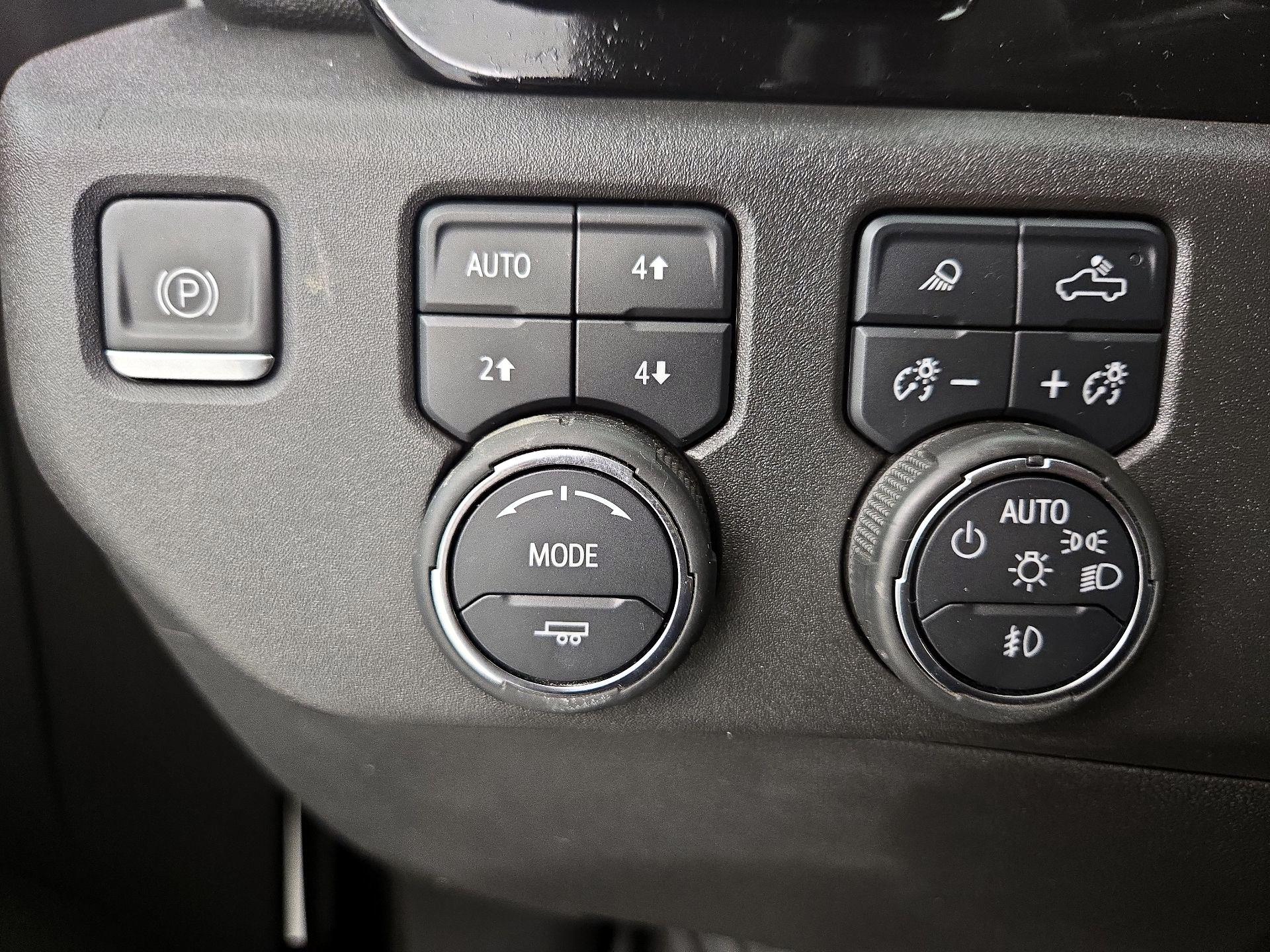 Thumbnail: 2022 Chevrolet Silverado 1500 - 13