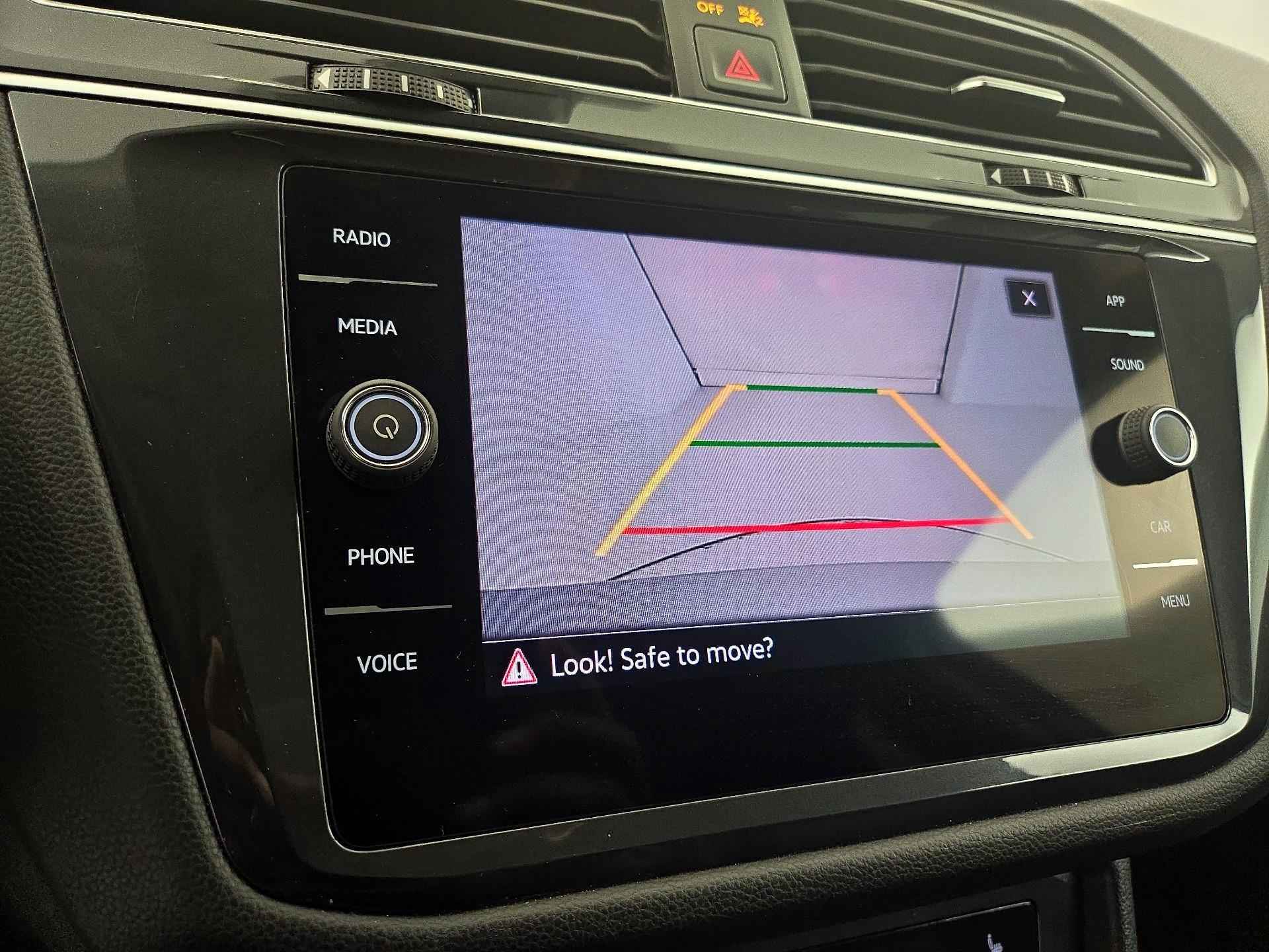 Thumbnail: 2024 Volkswagen Tiguan - 14