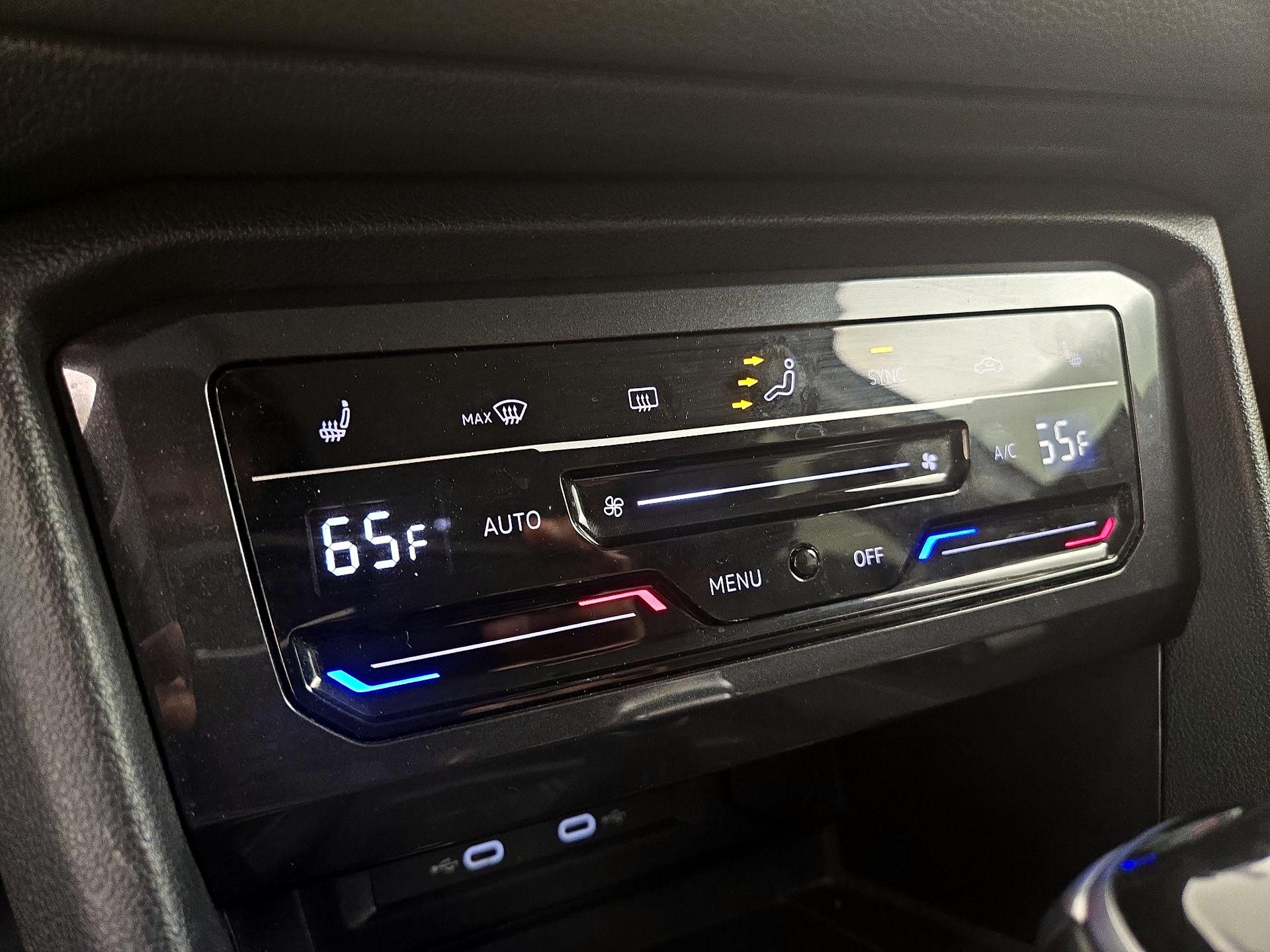 Thumbnail: 2024 Volkswagen Tiguan - 16