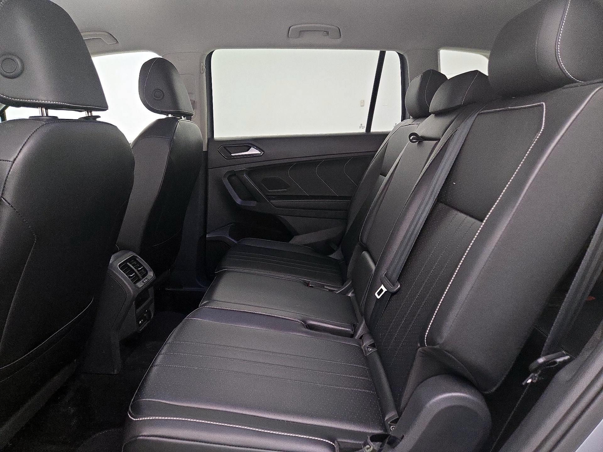 Thumbnail: 2024 Volkswagen Tiguan - 19