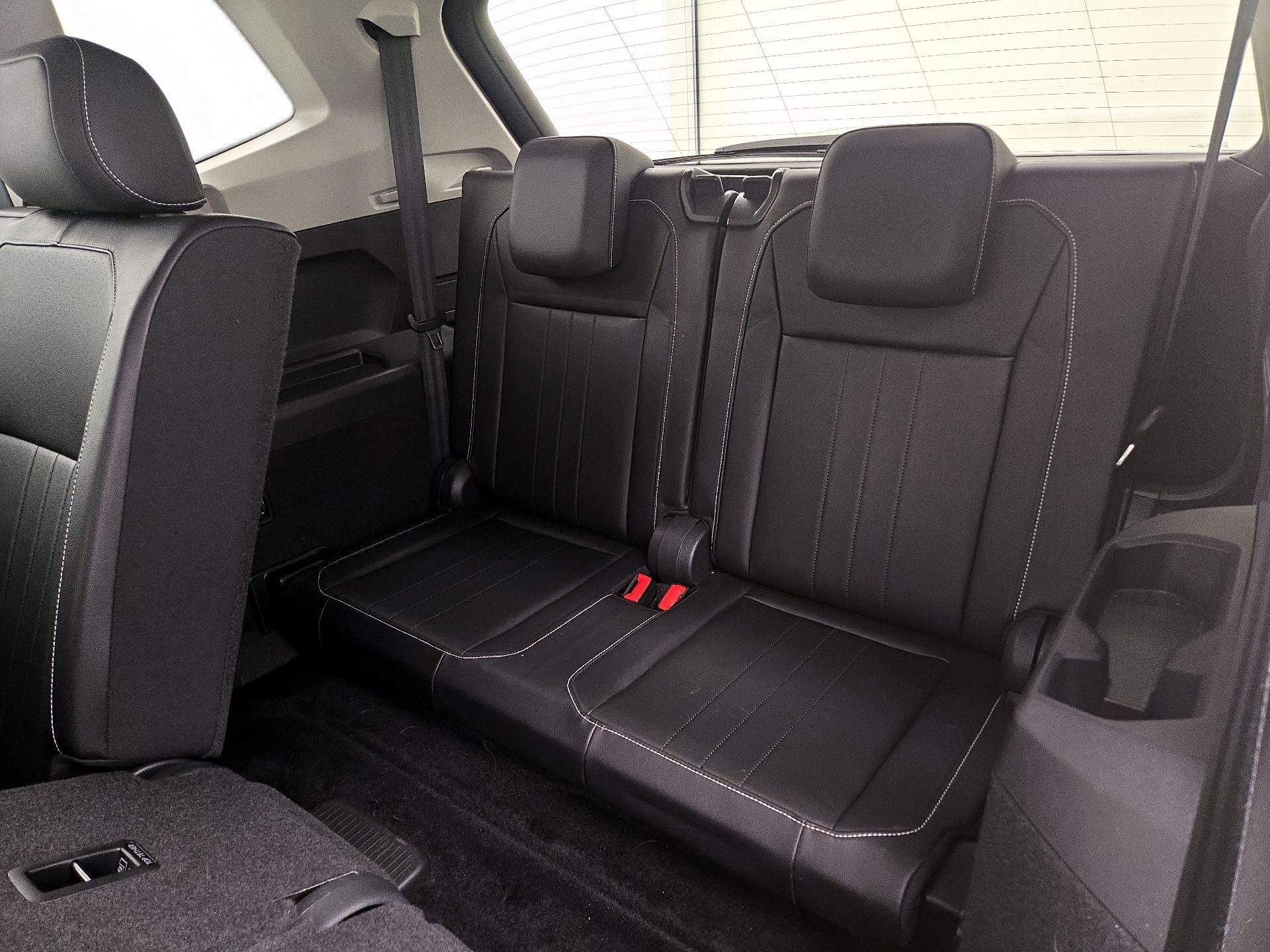 Thumbnail: 2024 Volkswagen Tiguan - 20