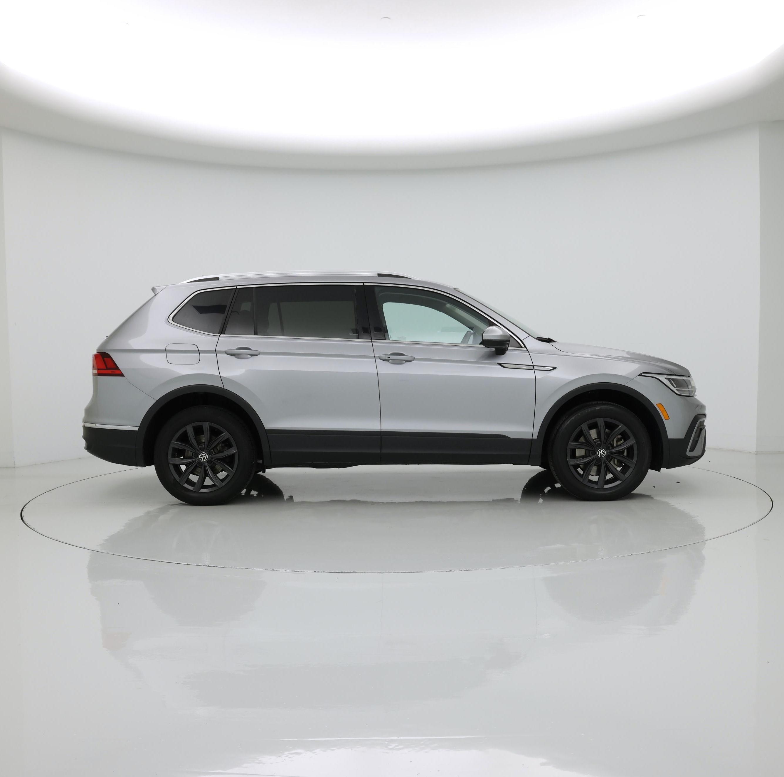 Thumbnail: 2024 Volkswagen Tiguan - 7