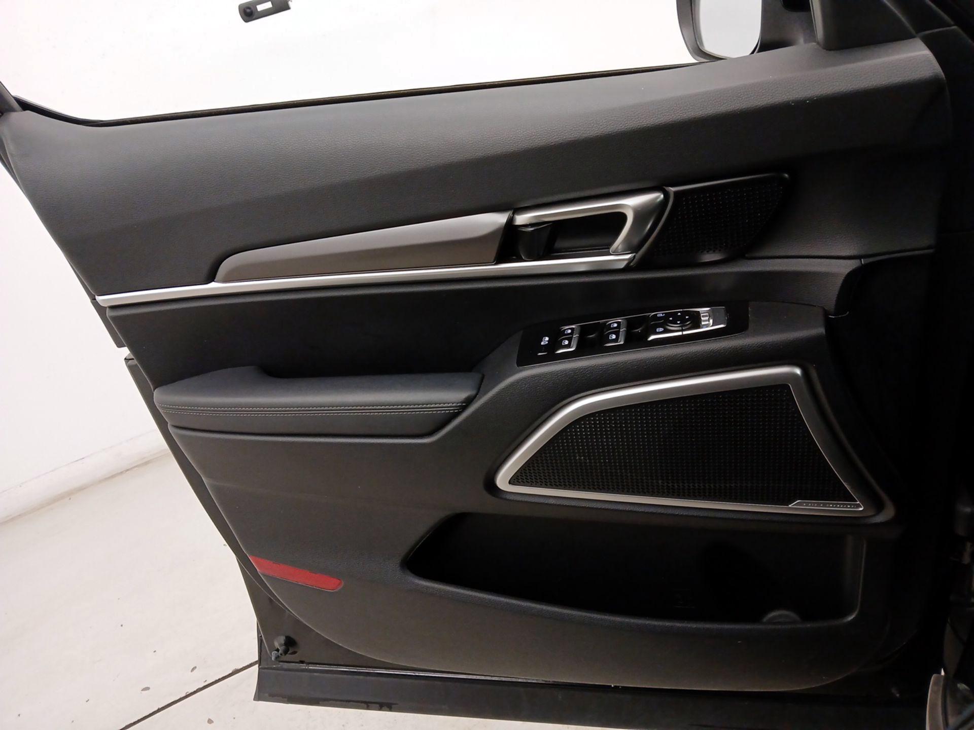 Thumbnail: 2023 Kia Telluride - 12