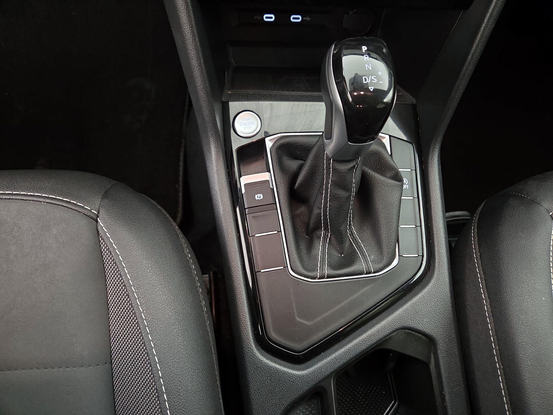 Thumbnail: 2024 Volkswagen Taos - 17