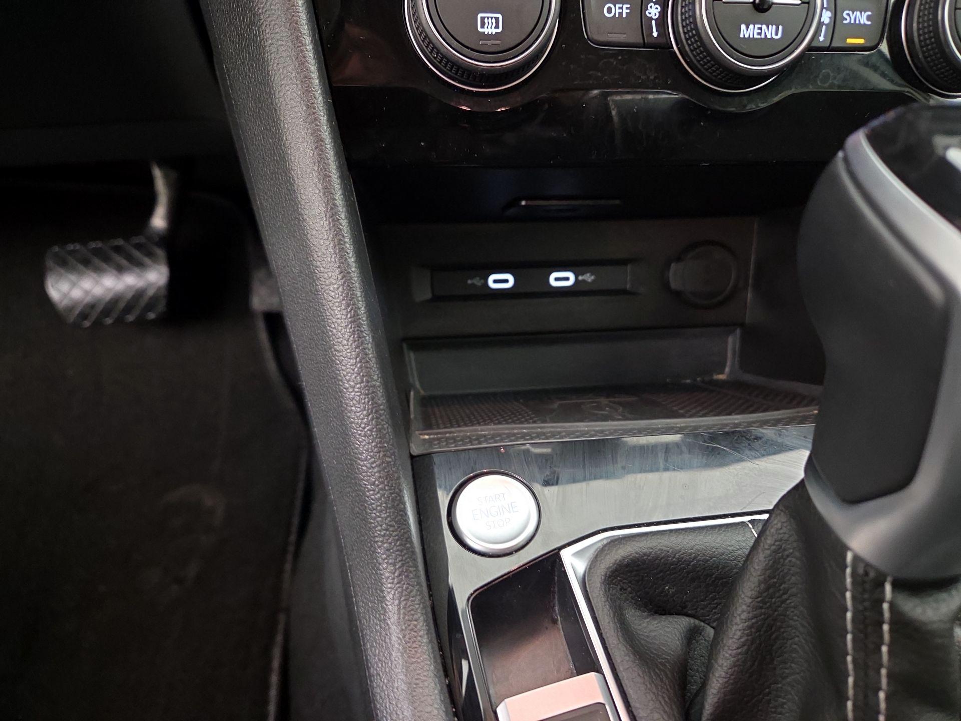 Thumbnail: 2024 Volkswagen Taos - 18