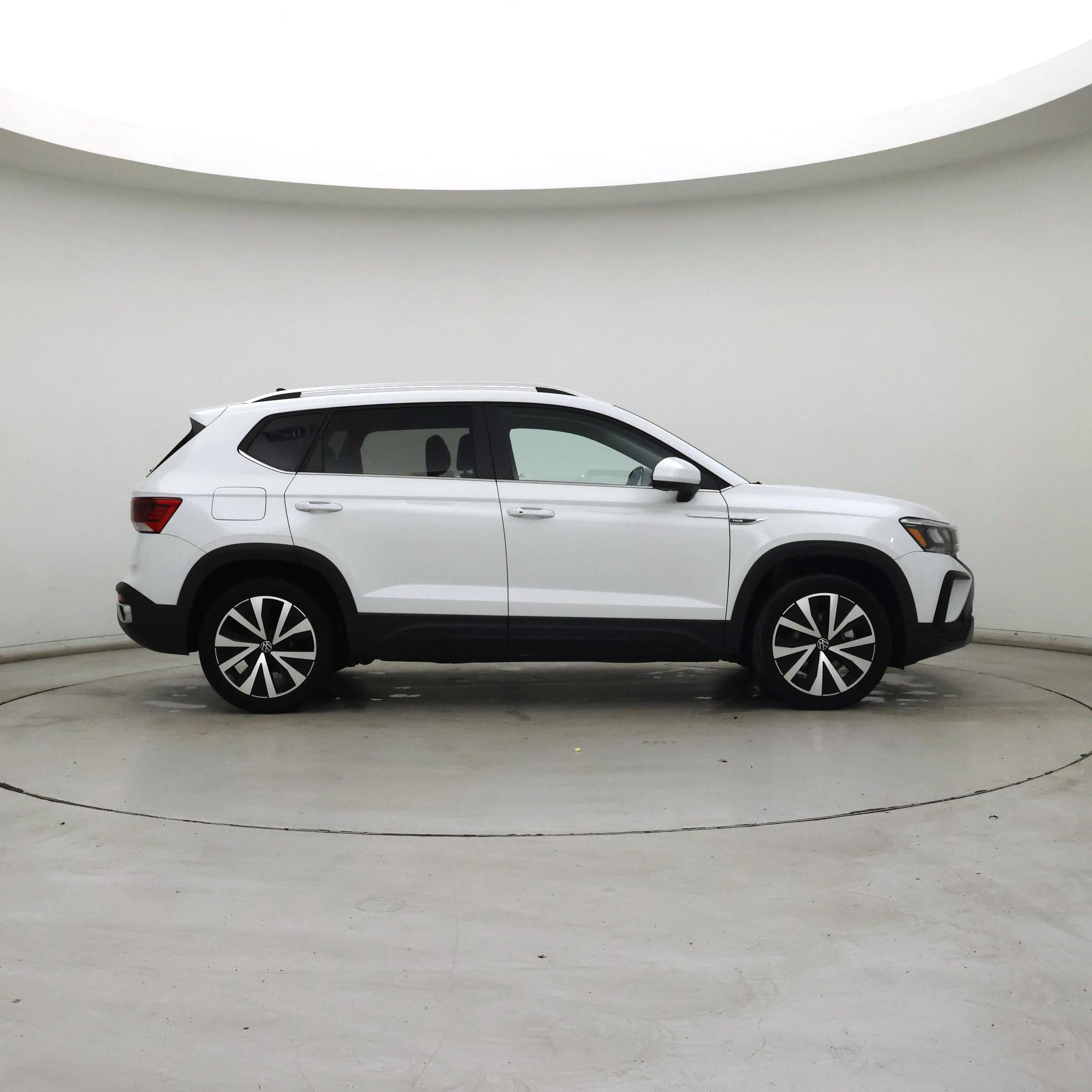 Thumbnail: 2024 Volkswagen Taos - 7