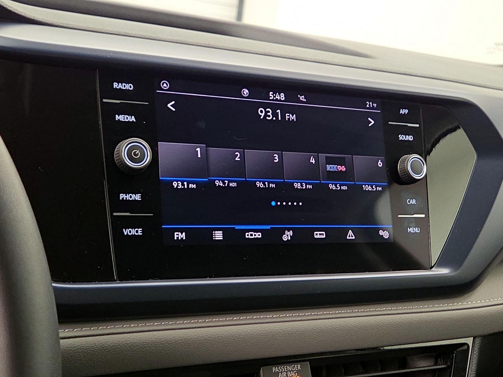 Thumbnail: 2024 Volkswagen Taos - 15