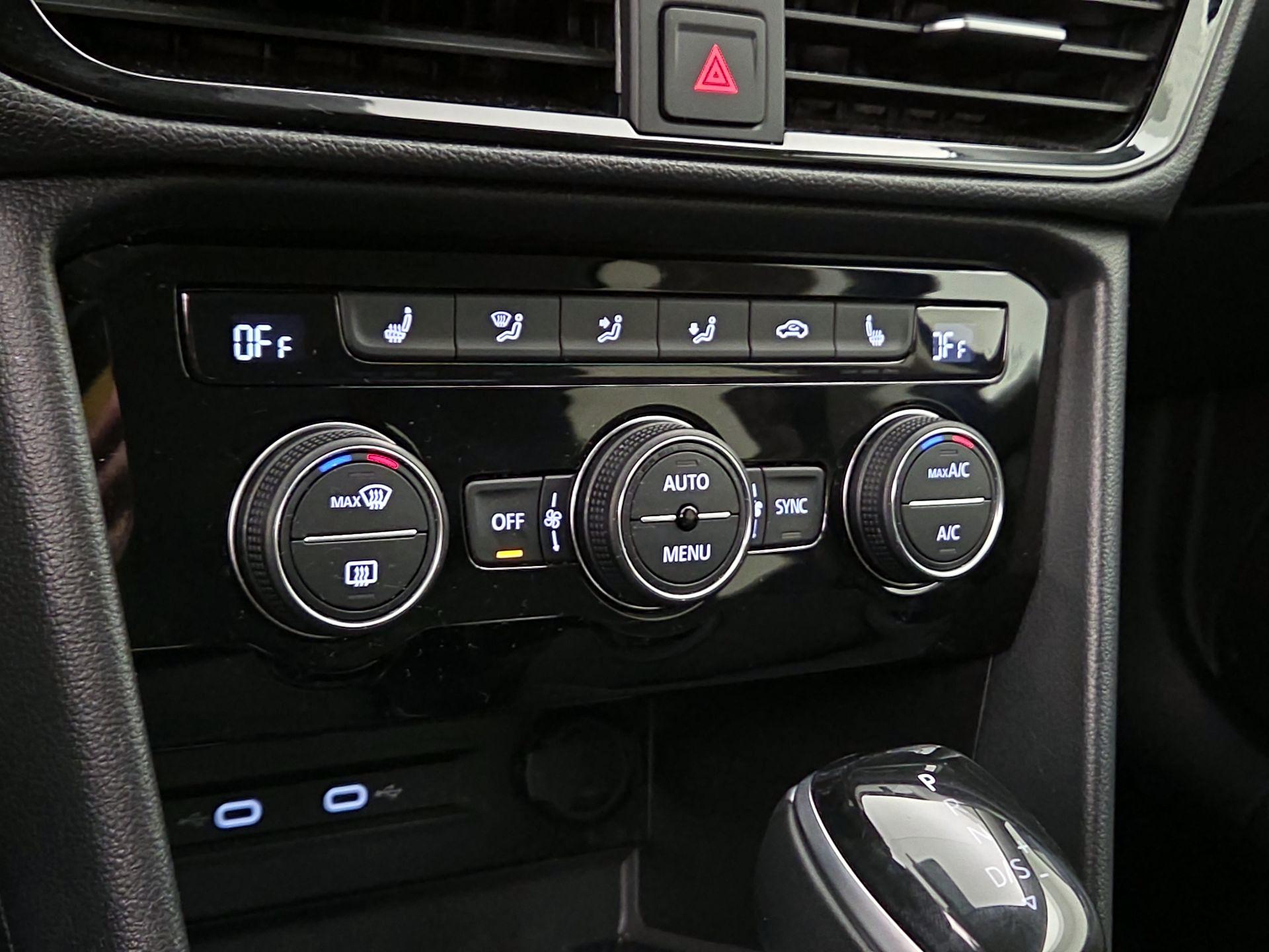 Thumbnail: 2024 Volkswagen Taos - 16