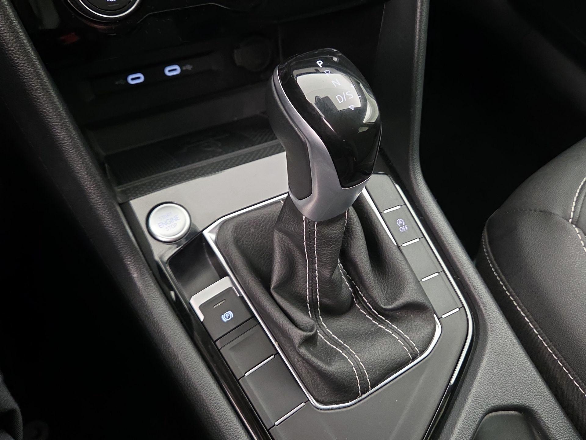 Thumbnail: 2024 Volkswagen Taos - 17