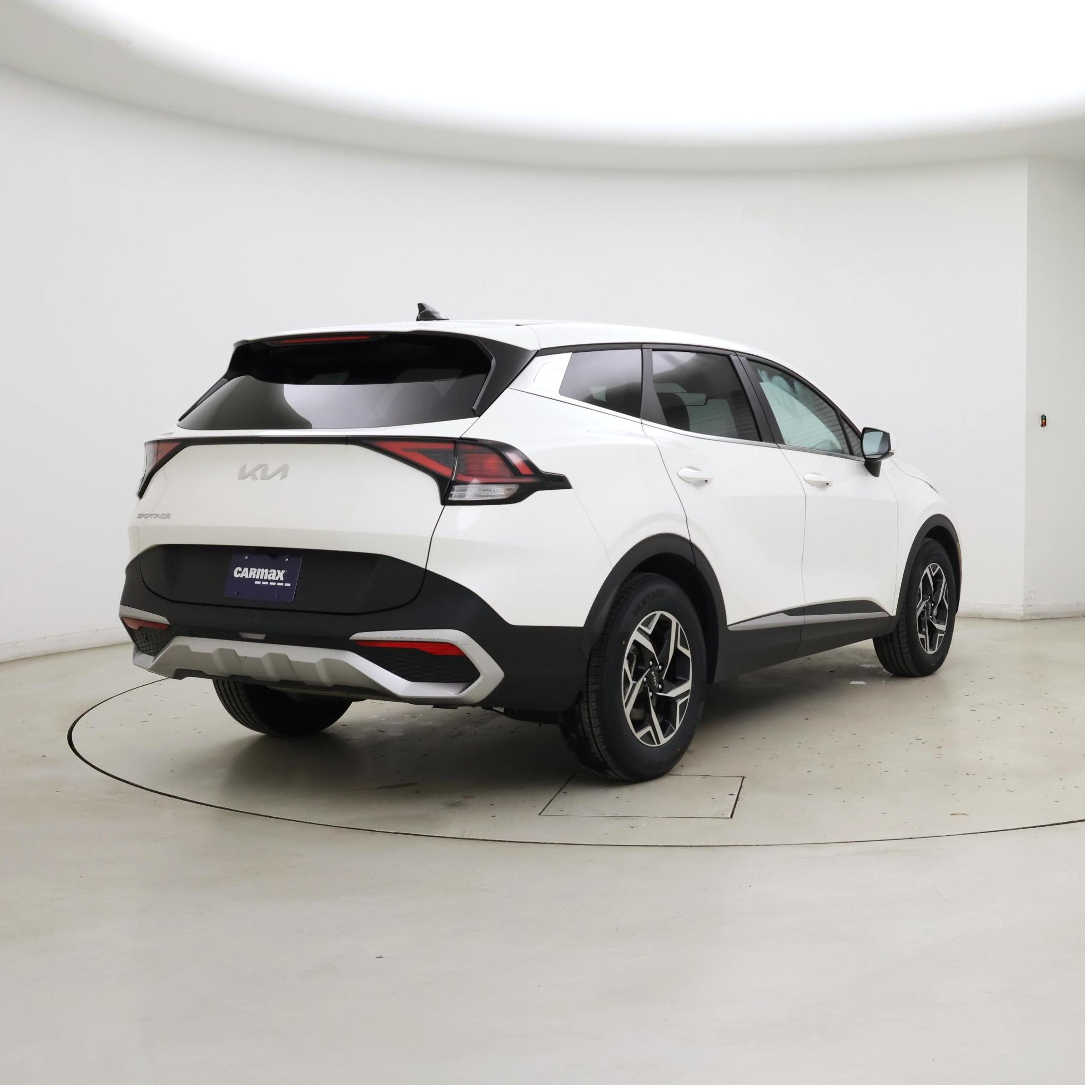 Thumbnail: 2024 Kia Sportage - 8