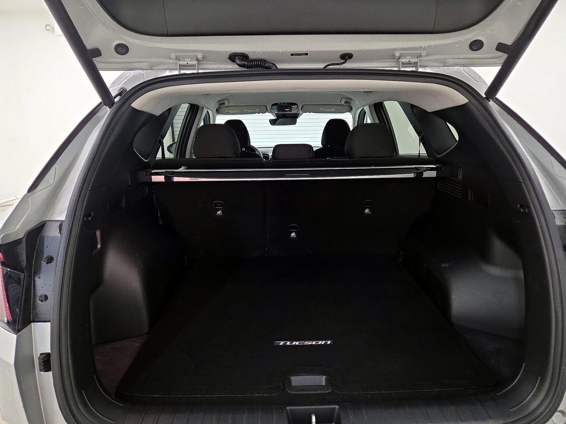 Thumbnail: 2023 Hyundai Tucson - 19