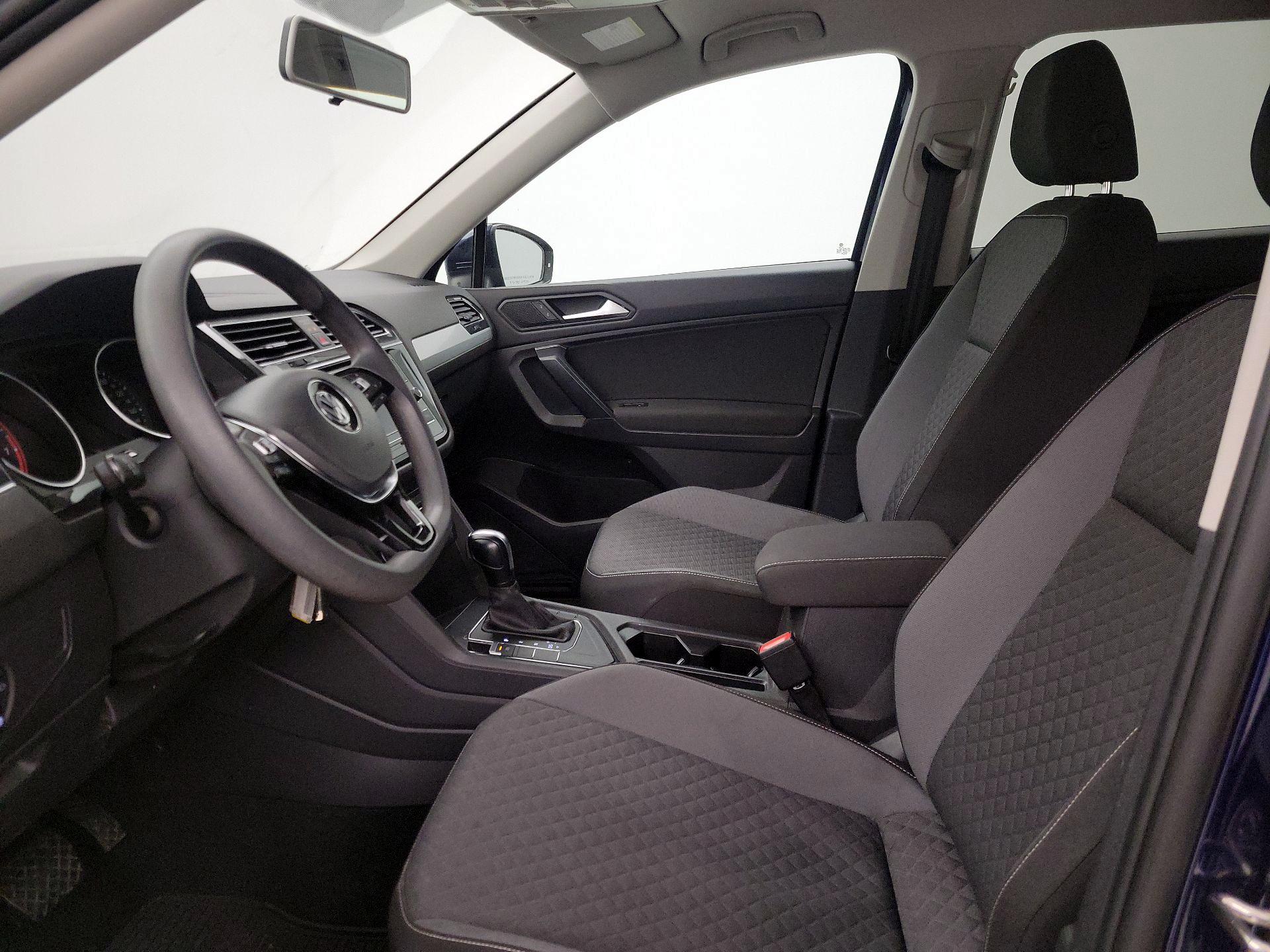 Thumbnail: 2021 Volkswagen Tiguan - 11