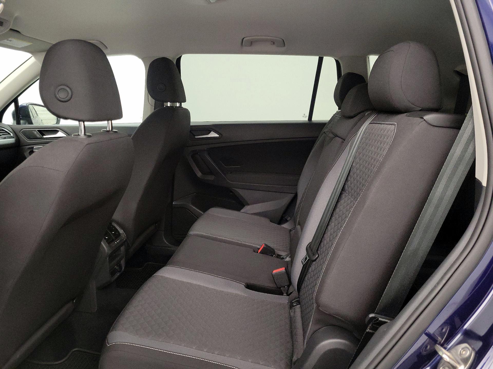 Thumbnail: 2021 Volkswagen Tiguan - 19