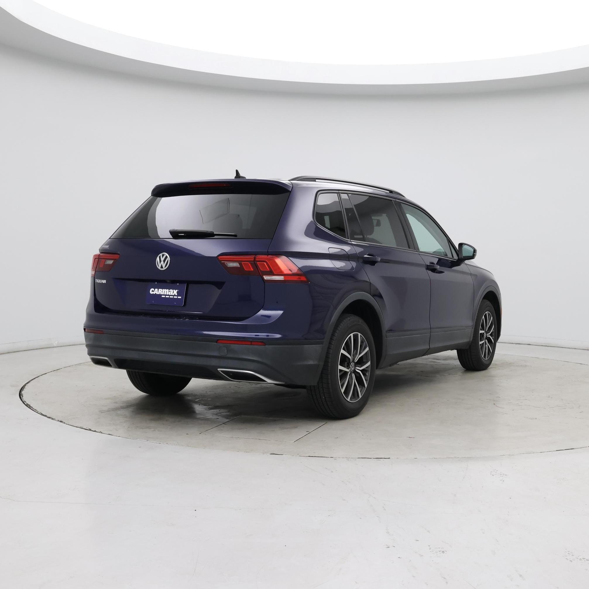 Thumbnail: 2021 Volkswagen Tiguan - 8