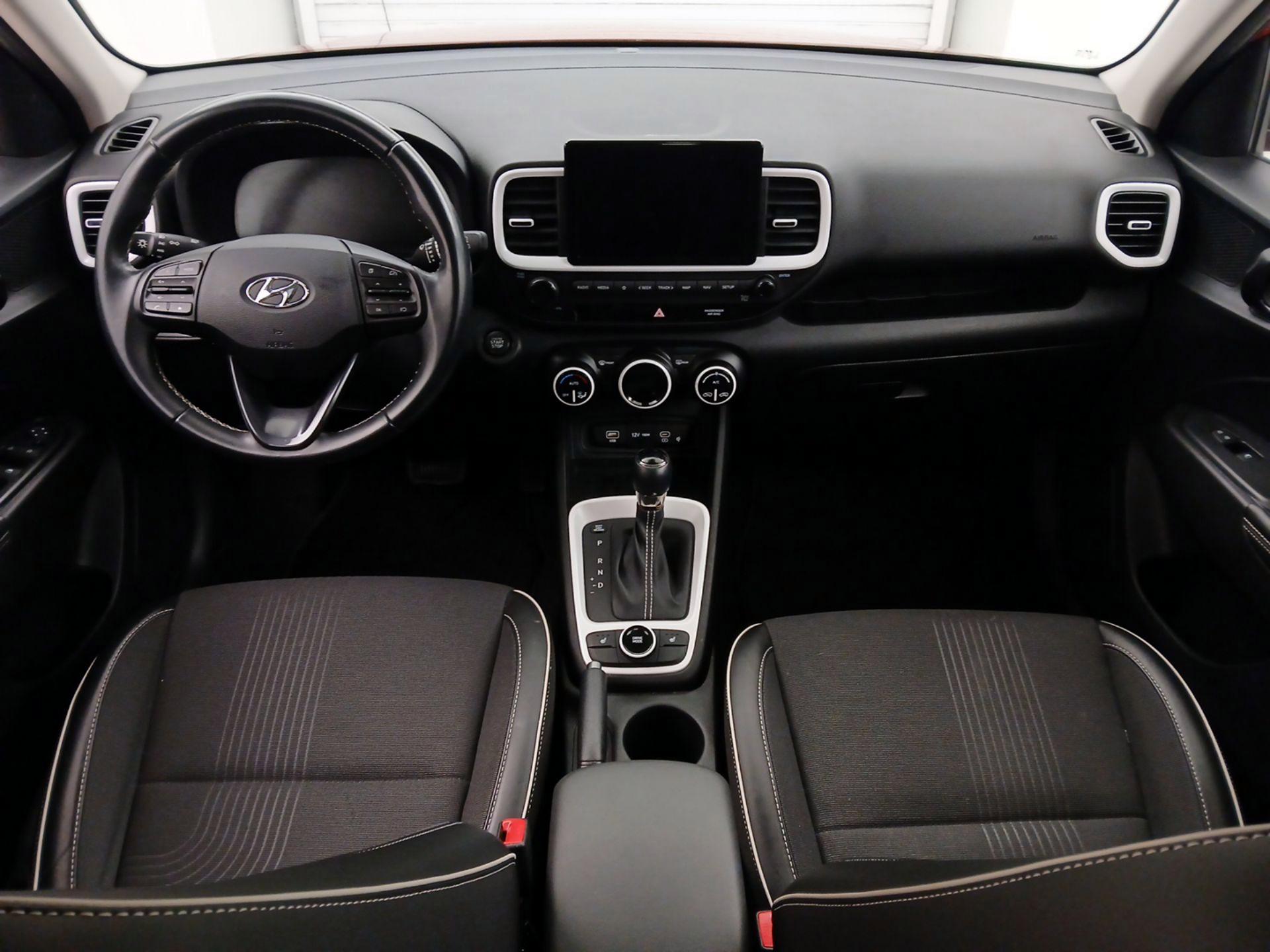 Thumbnail: 2023 Hyundai Venue - 9