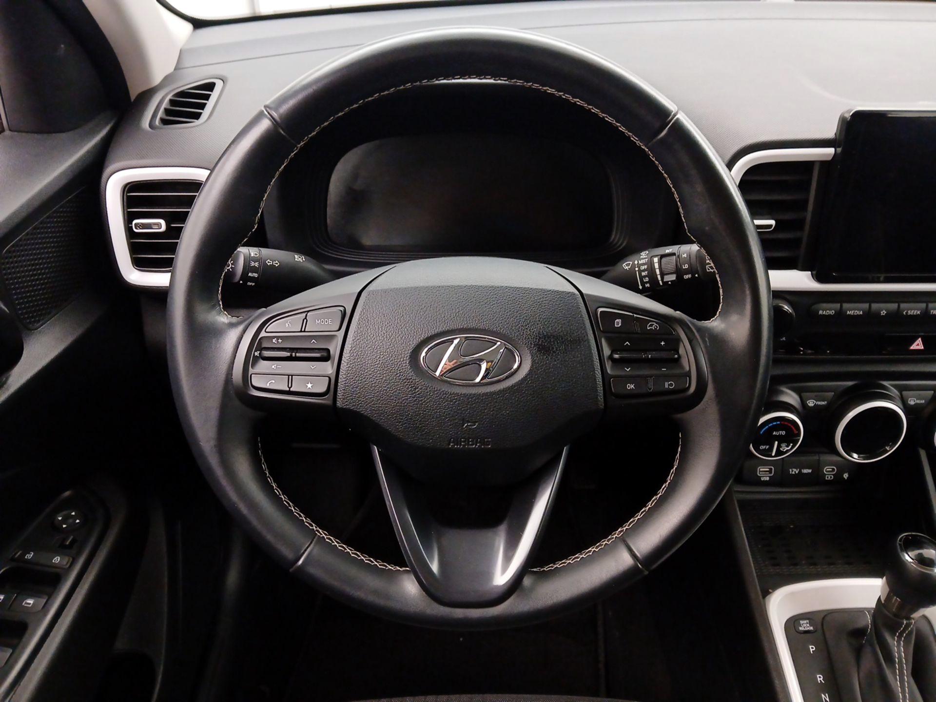 Thumbnail: 2023 Hyundai Venue - 10