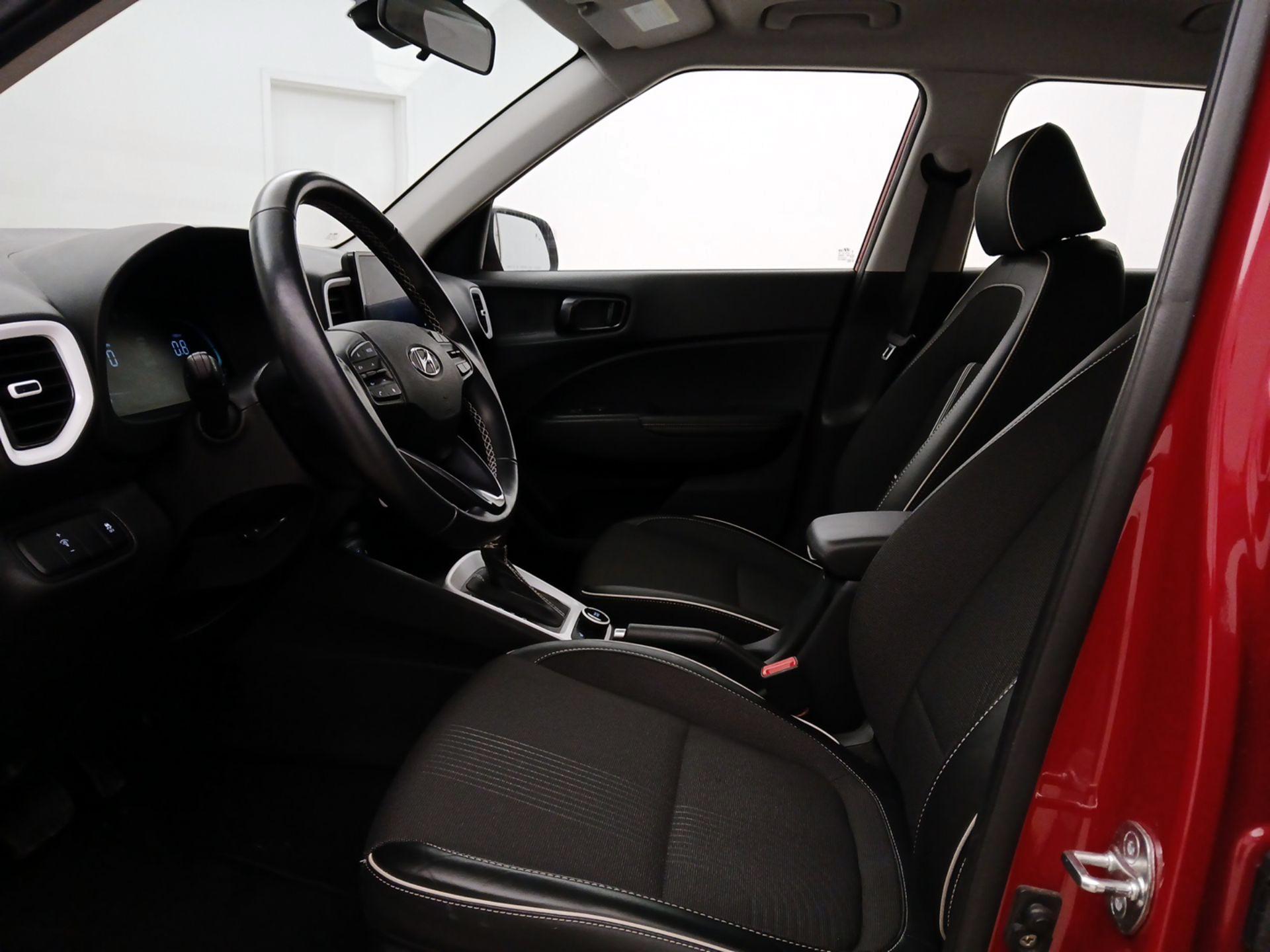 Thumbnail: 2023 Hyundai Venue - 11