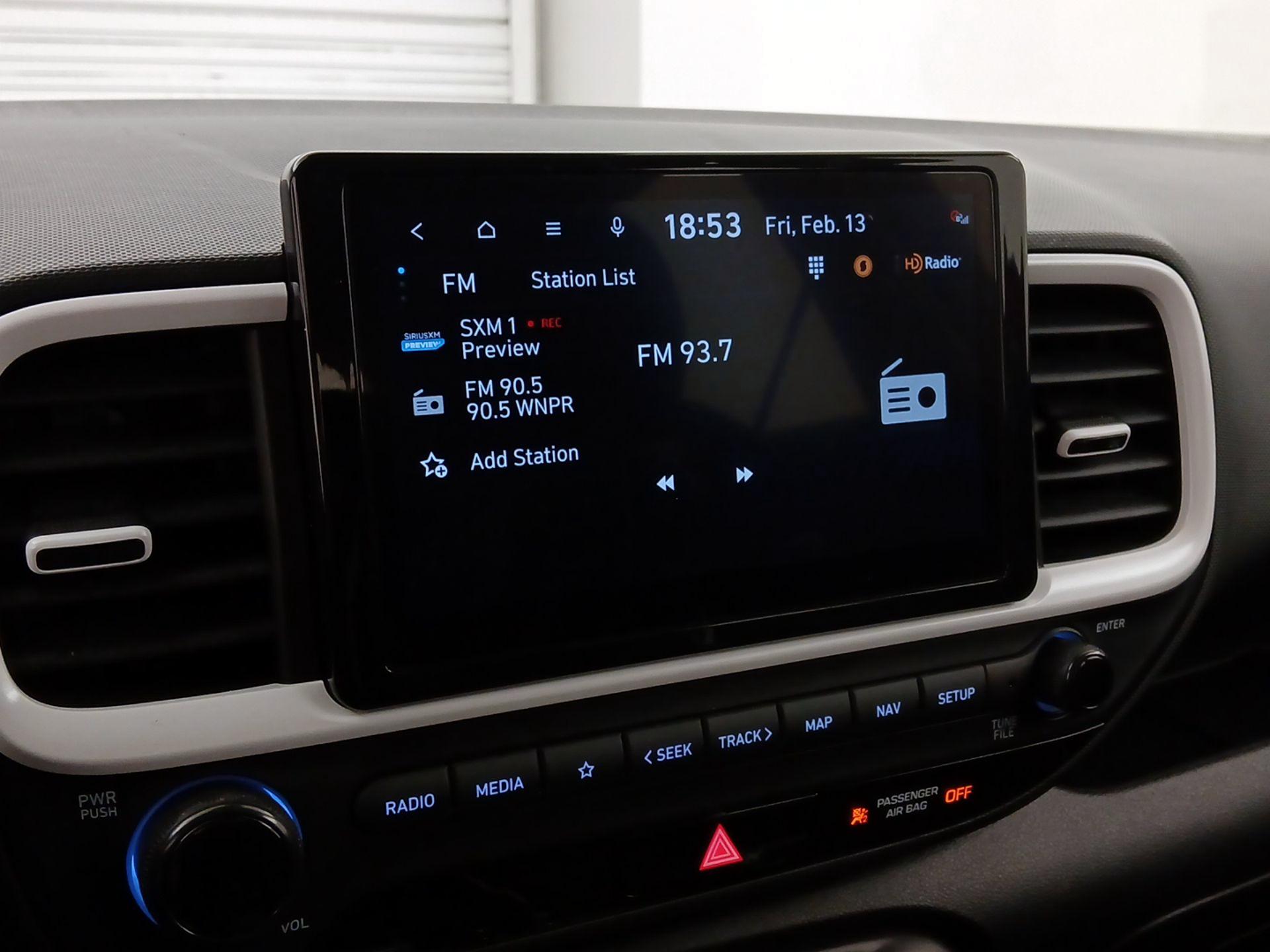 Thumbnail: 2023 Hyundai Venue - 16