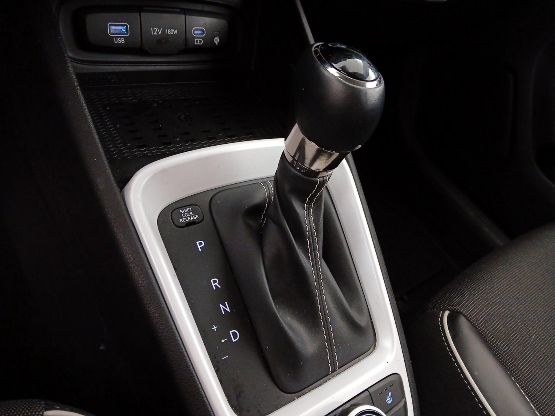 Thumbnail: 2023 Hyundai Venue - 18