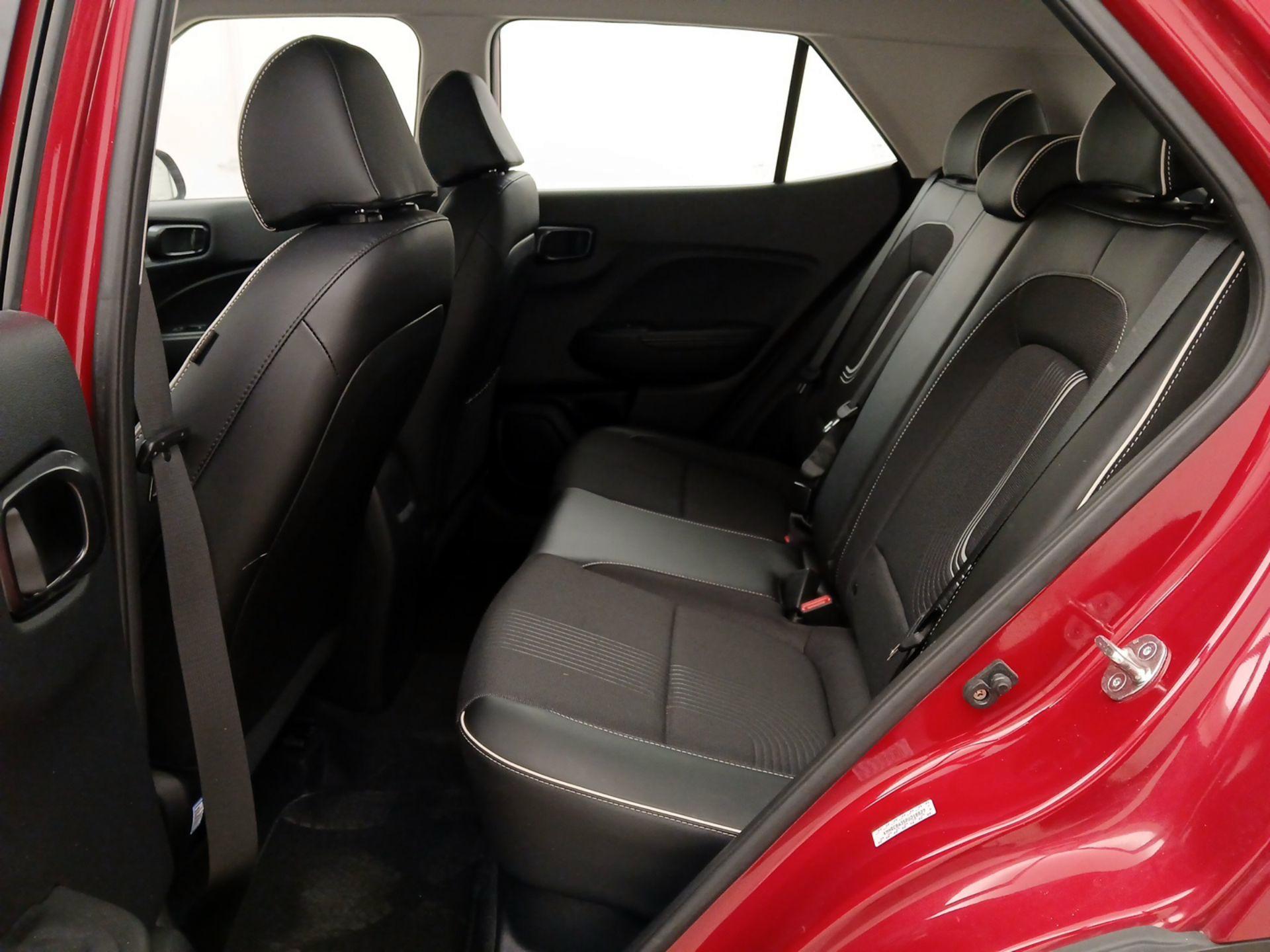 Thumbnail: 2023 Hyundai Venue - 20