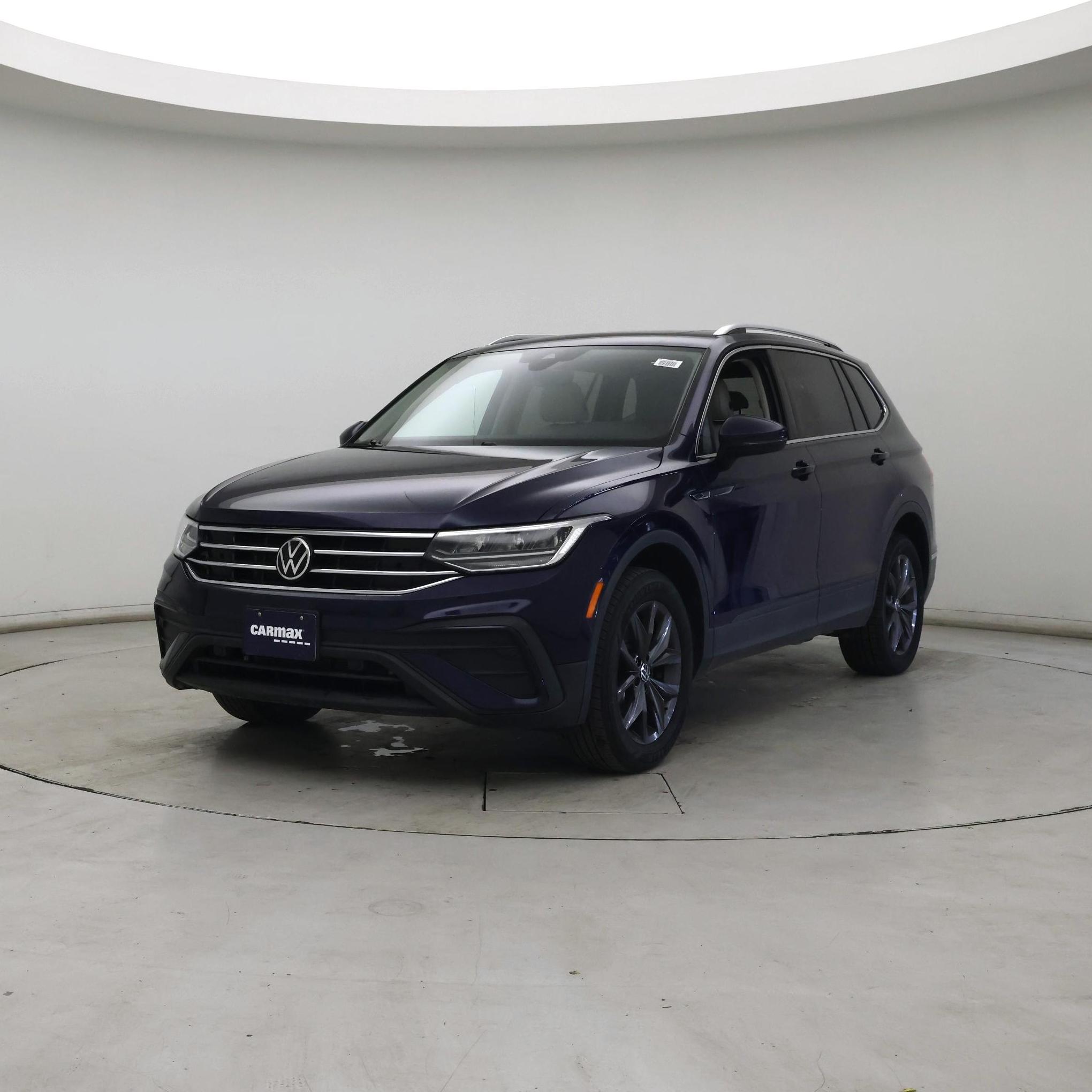 Thumbnail: 2022 Volkswagen Tiguan - 4