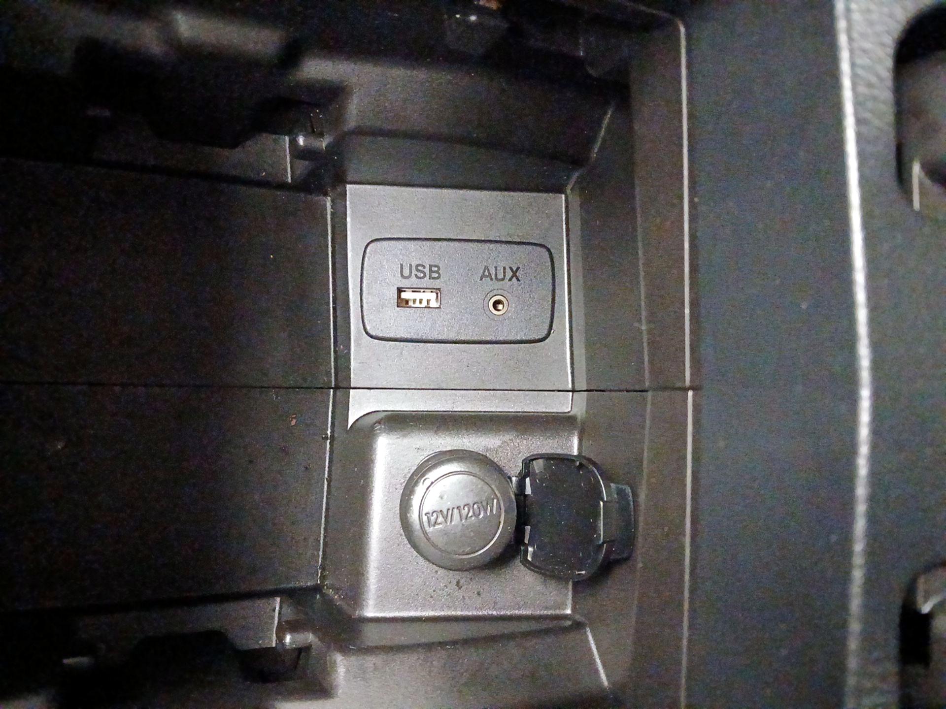 Thumbnail: 2017 Subaru Crosstrek - 18