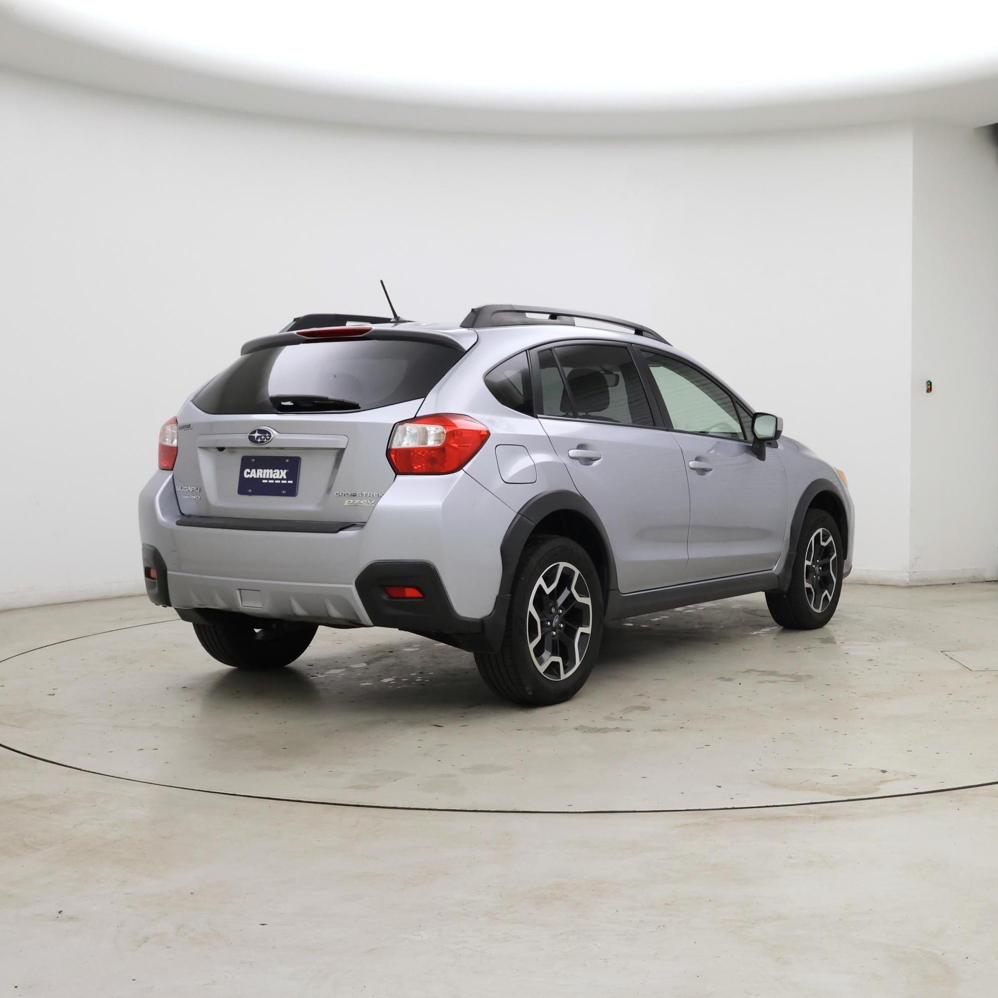 Thumbnail: 2017 Subaru Crosstrek - 8